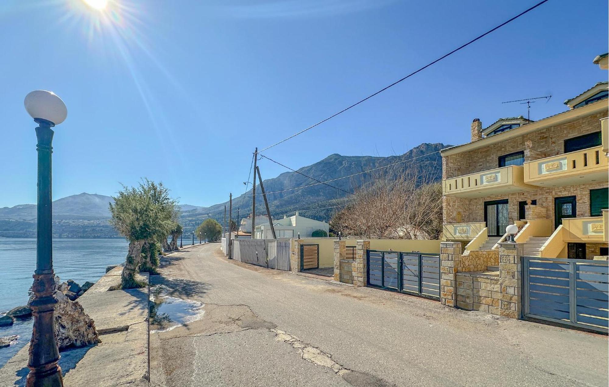 Cozy Home In Diakopto Achaias P, With Kitchenette Holiday home