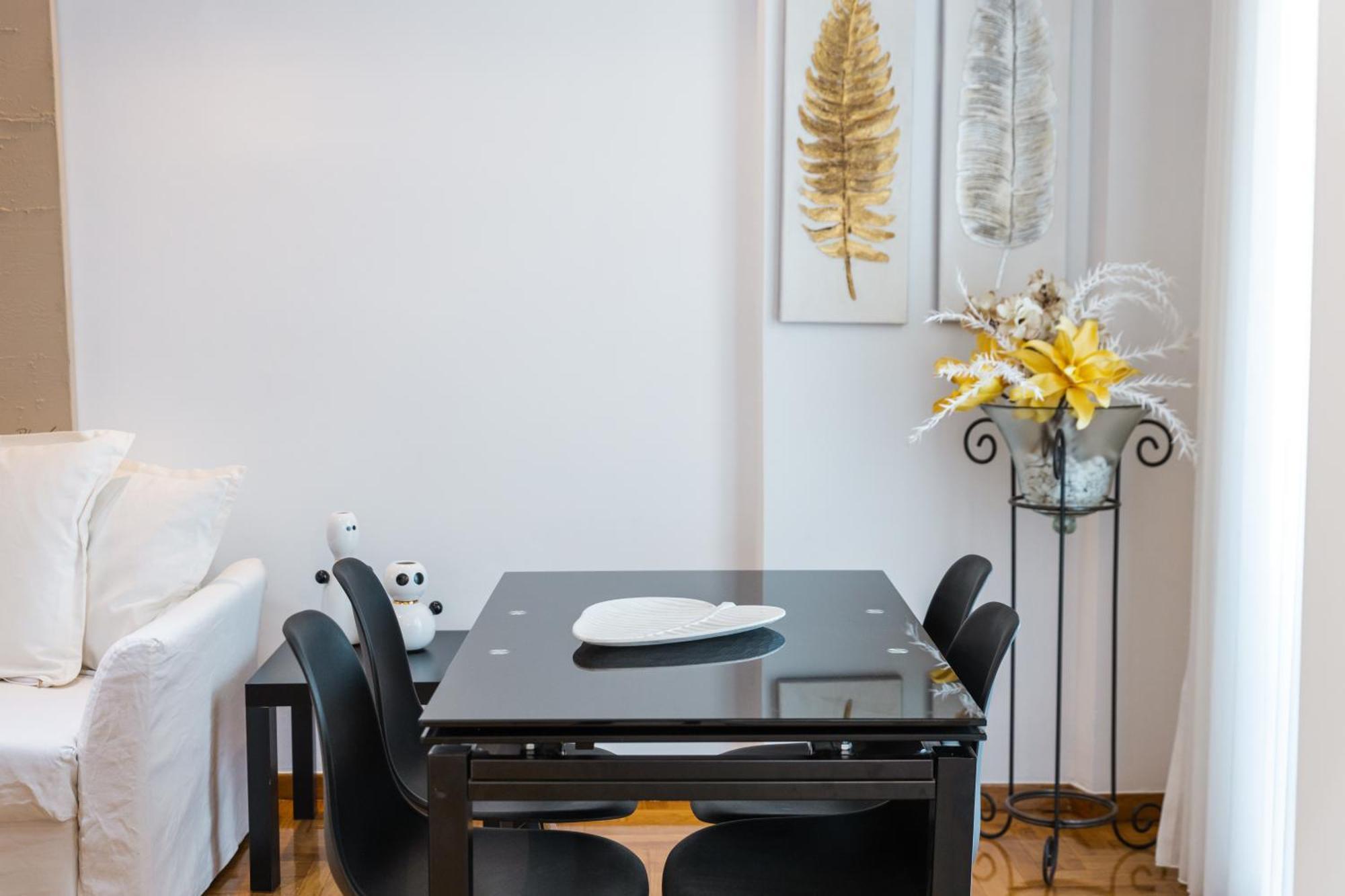 Apartment In Glyfada Center *