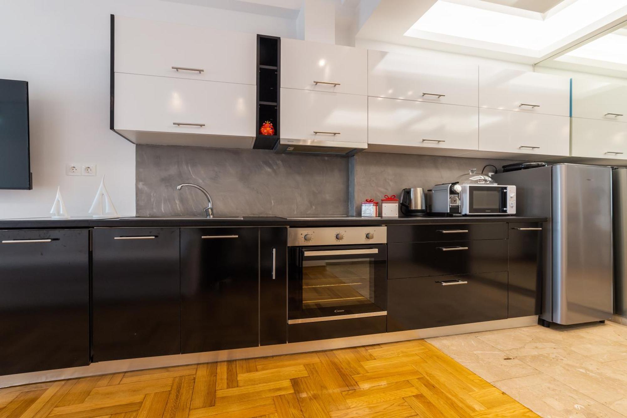 Apartment In Glyfada Center