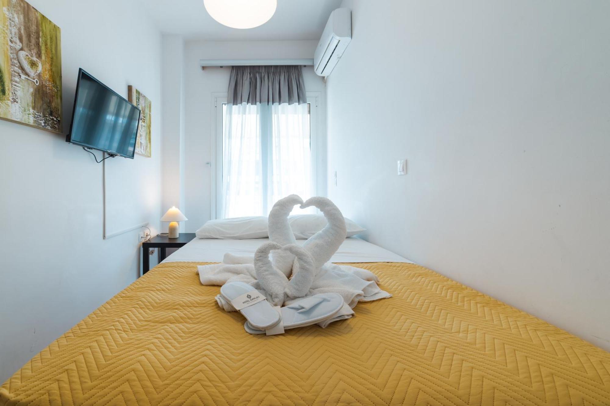 In Glyfada Center Apartment *