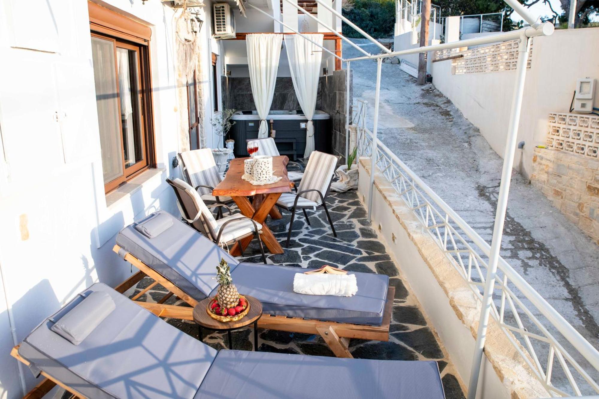 Kleopatra Deluxe With Jacuzzi Apartment *