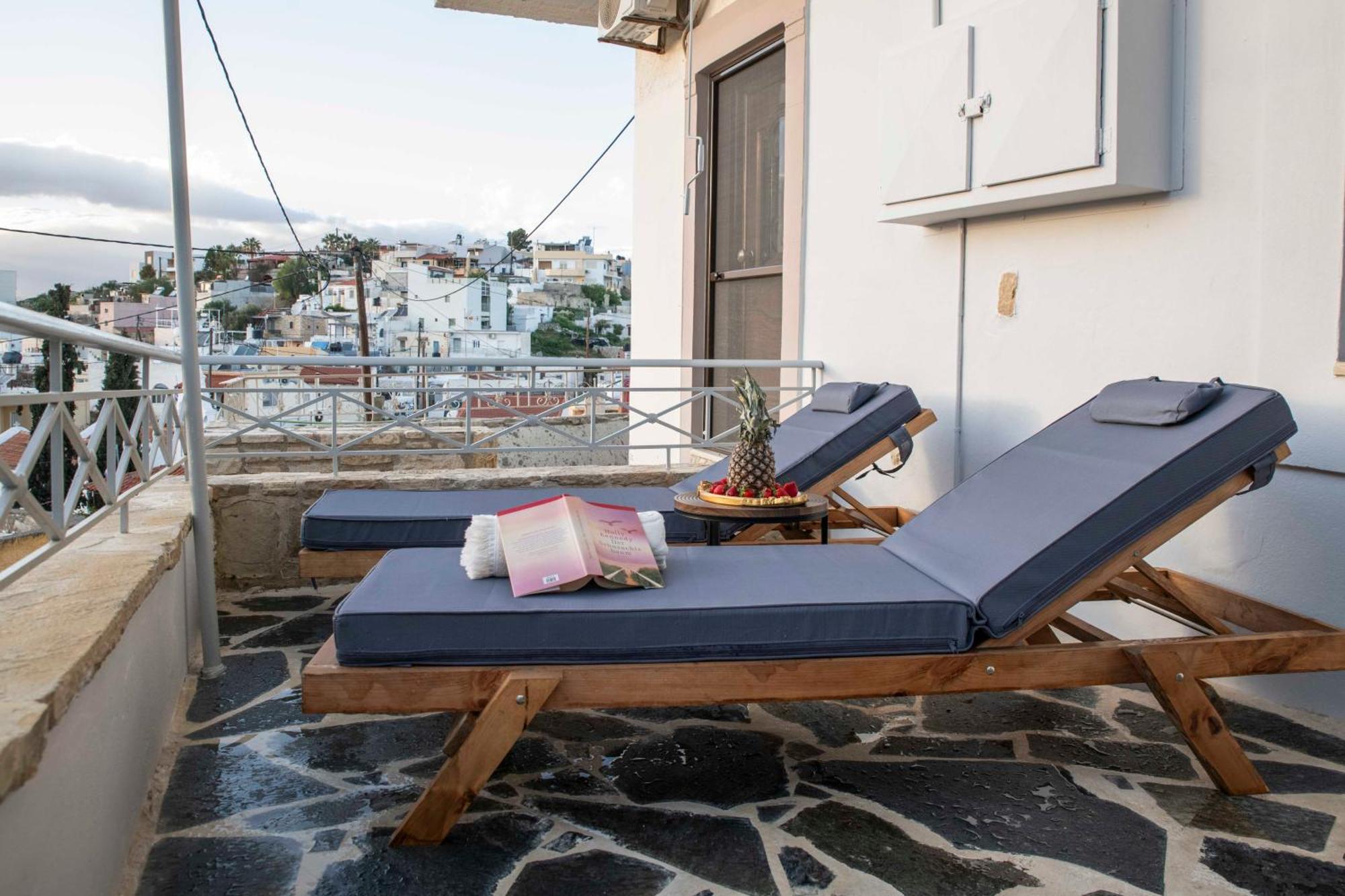 Apartment Kleopatra Deluxe With Jacuzzi Kamilari