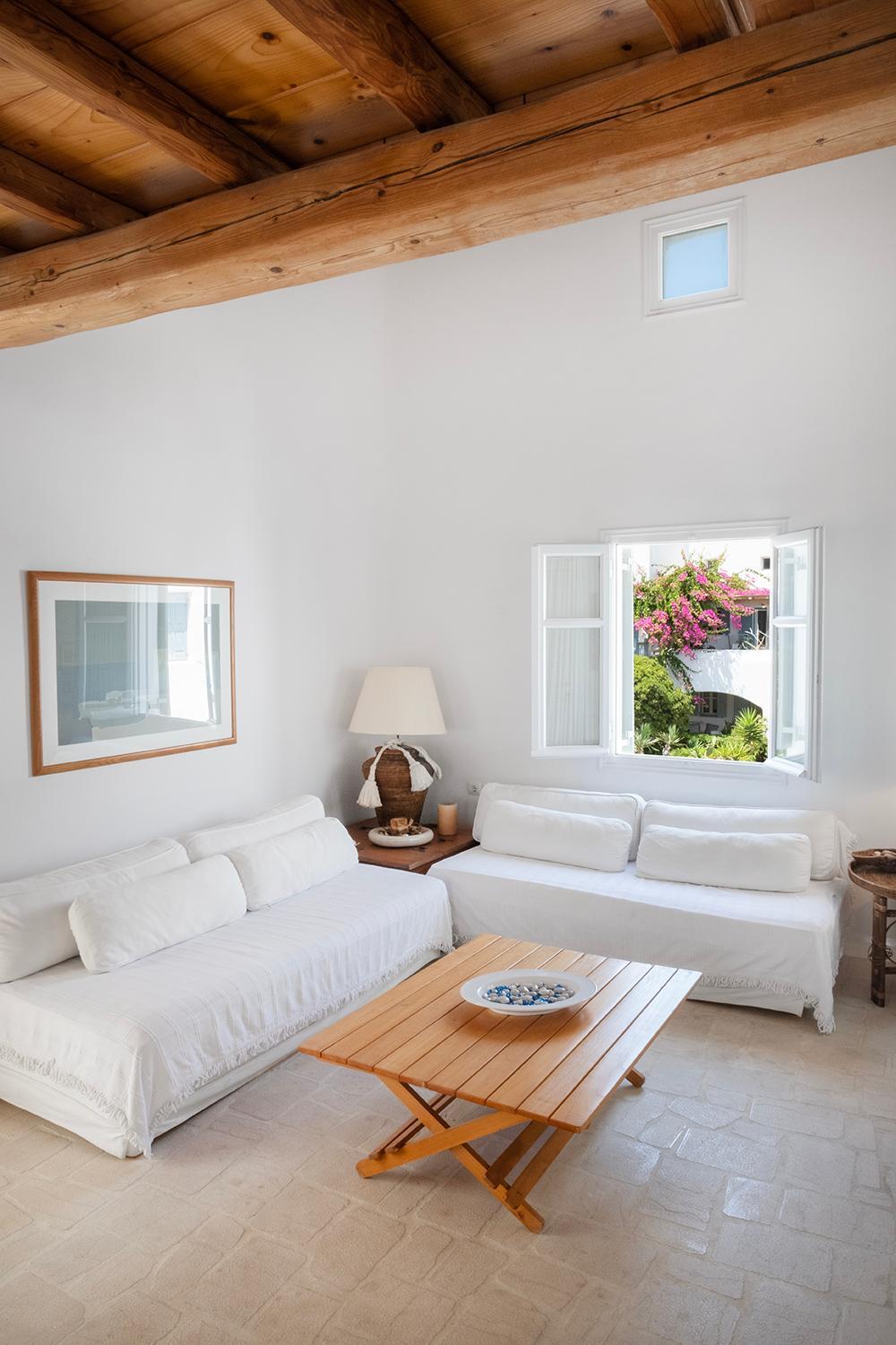 Mykonian Style W Shared Pool & Nighttime Security Guard Apartment Ornos (Mykonos)