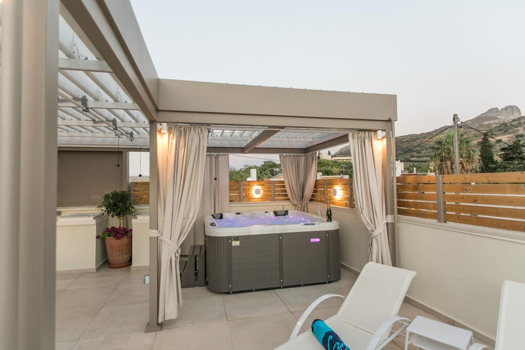 Ekaterini Luxury House Holiday home *