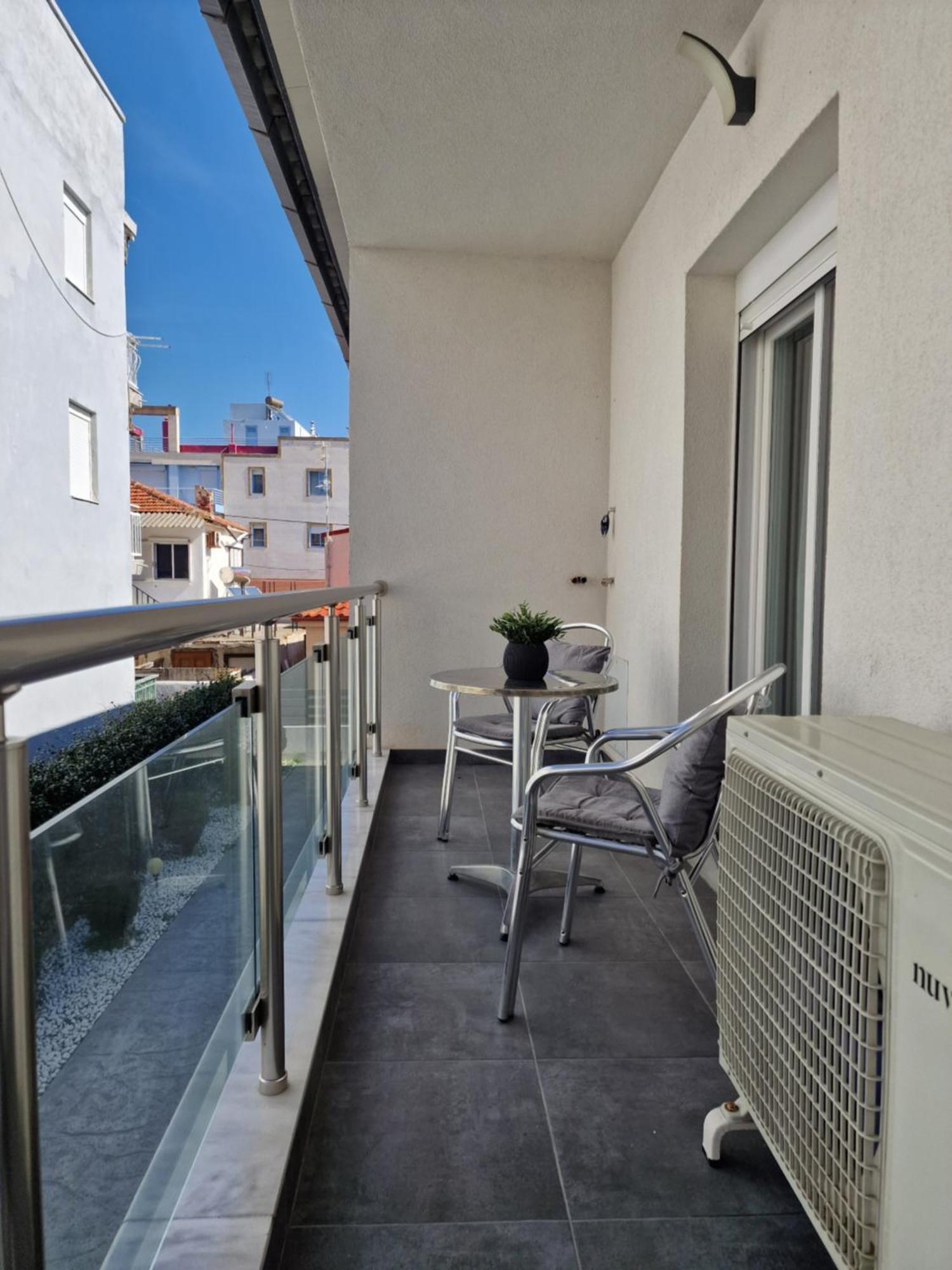 By The Sea Apartment *