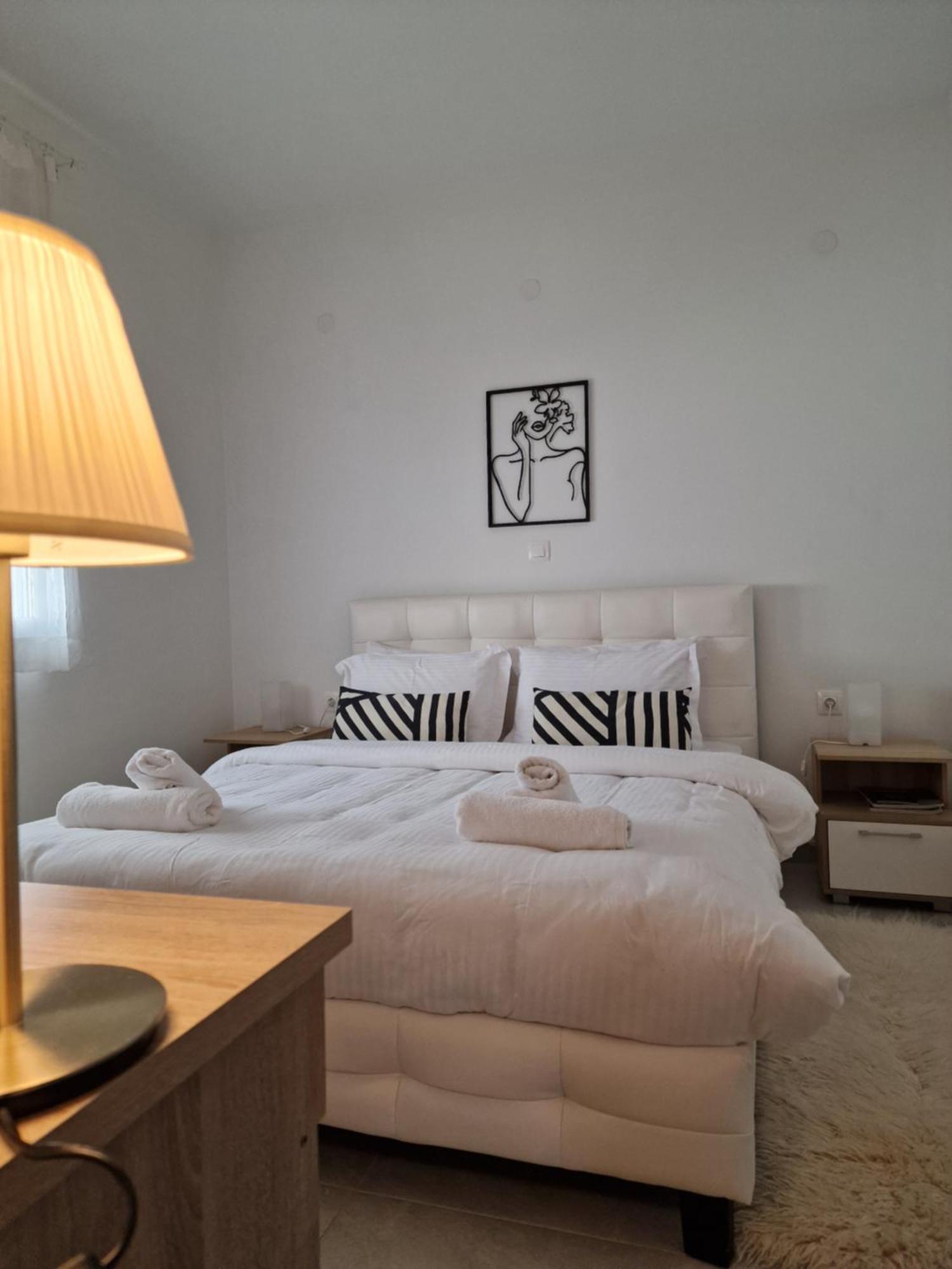 By The Sea Apartment *