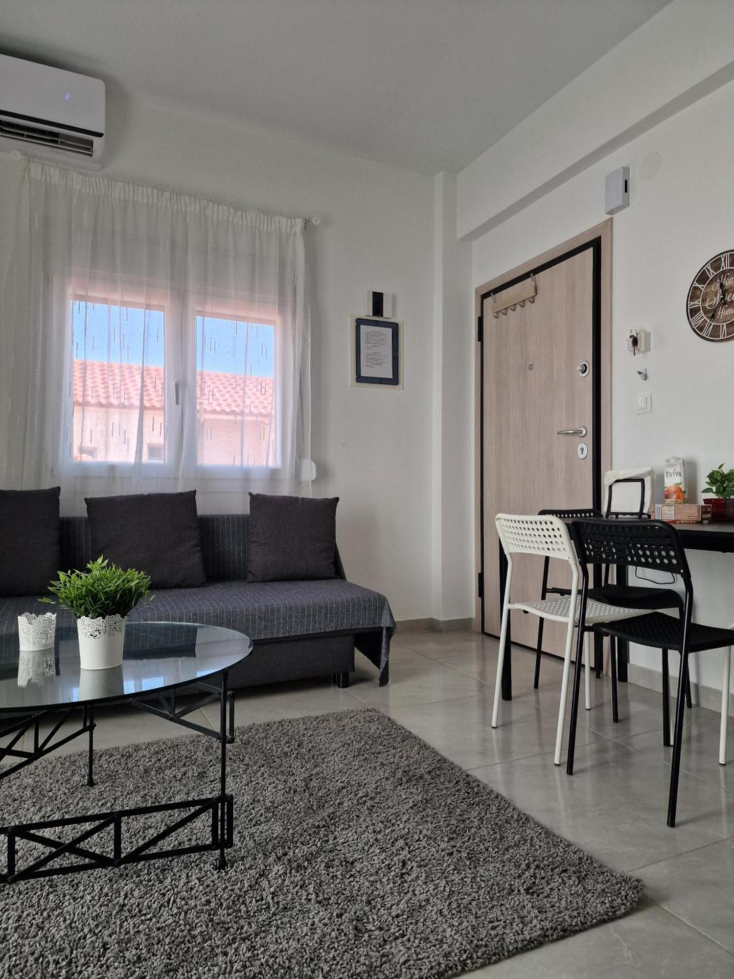 By The Sea Apartment