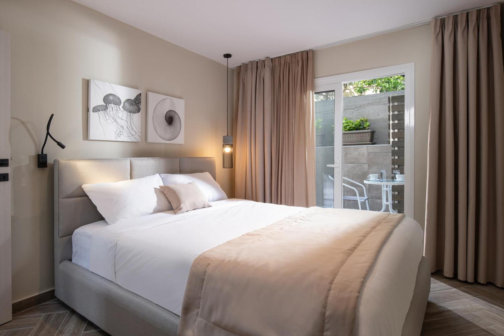 Olenia Luxury 4 Apartment Neos Marmaras