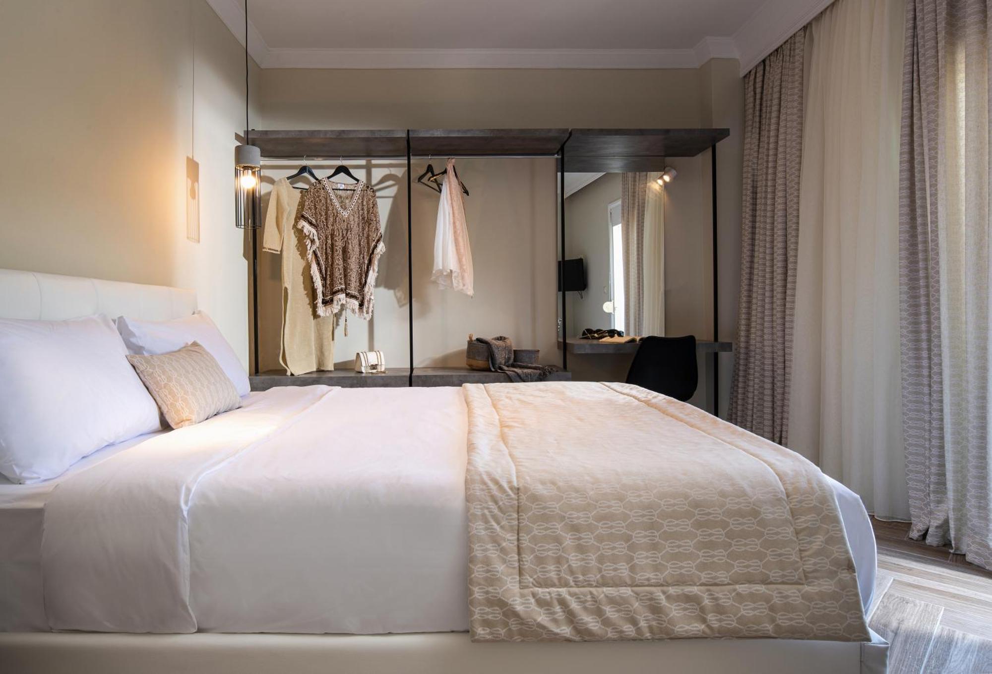 Olenia Luxury 4 Apartment *