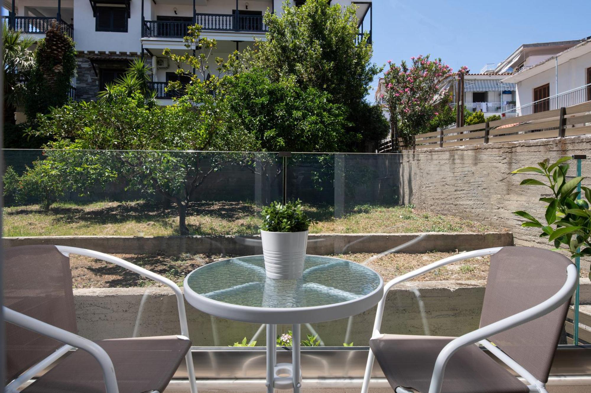 Olenia Luxury 4 Apartment