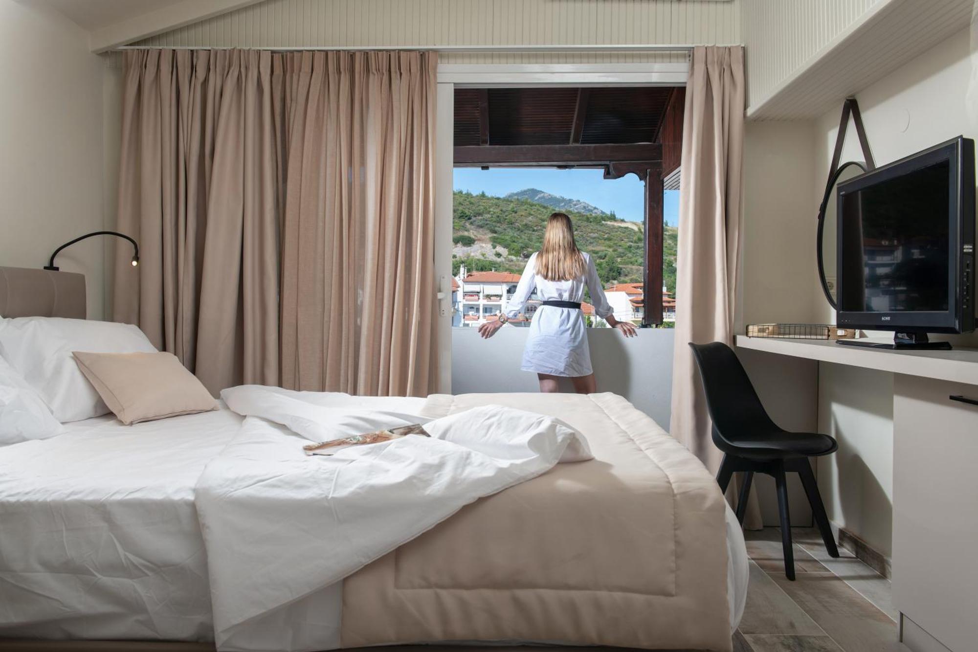 Olenia Luxury 4 Apartment *