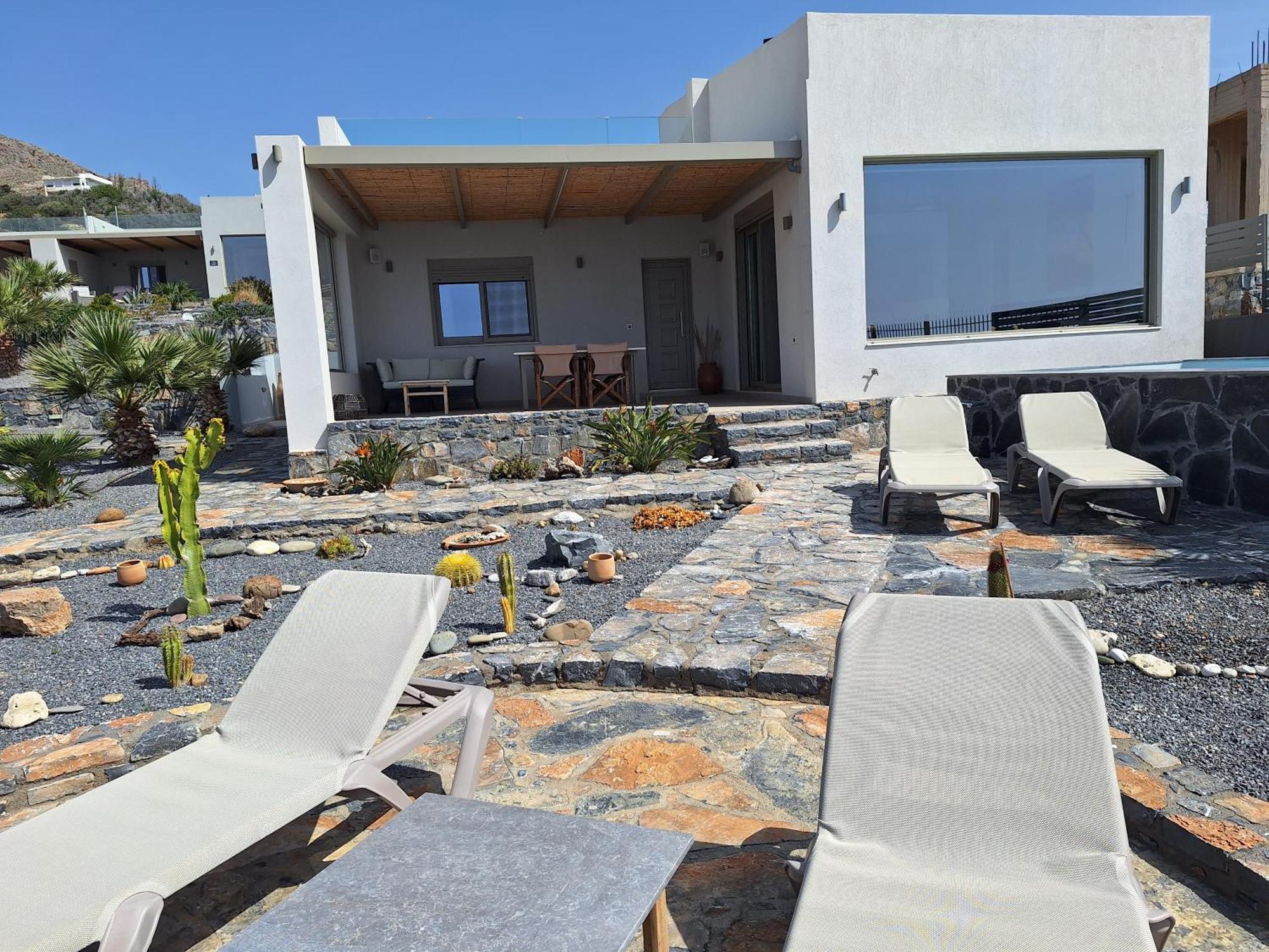 Evgoro - Infinite View Villa *