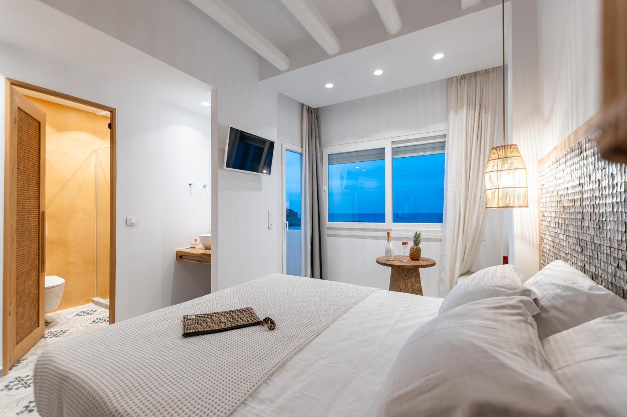 Fleria Seaview Apartment *