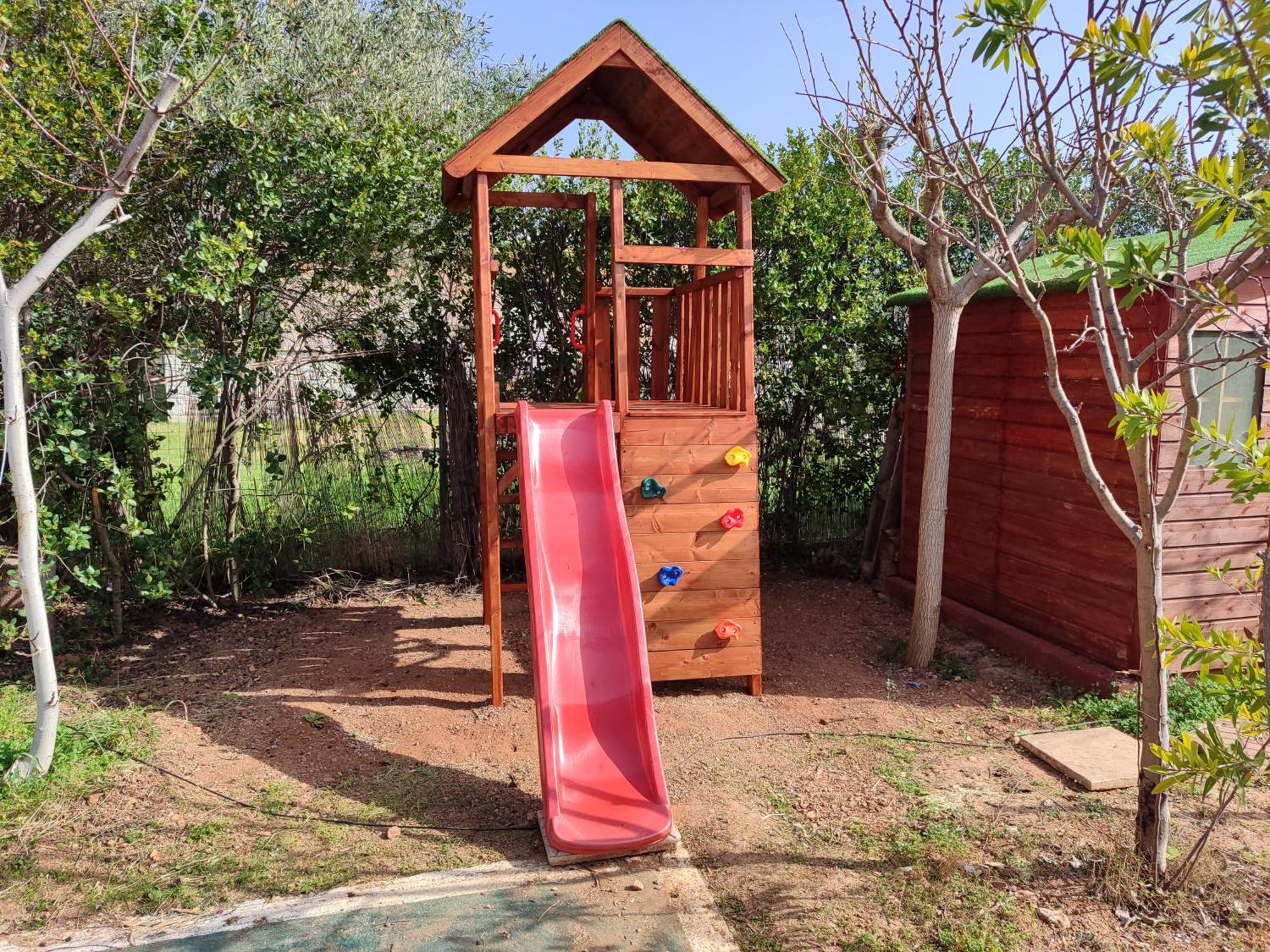George's Family Friendly Maisonette With Great Exterior Villa