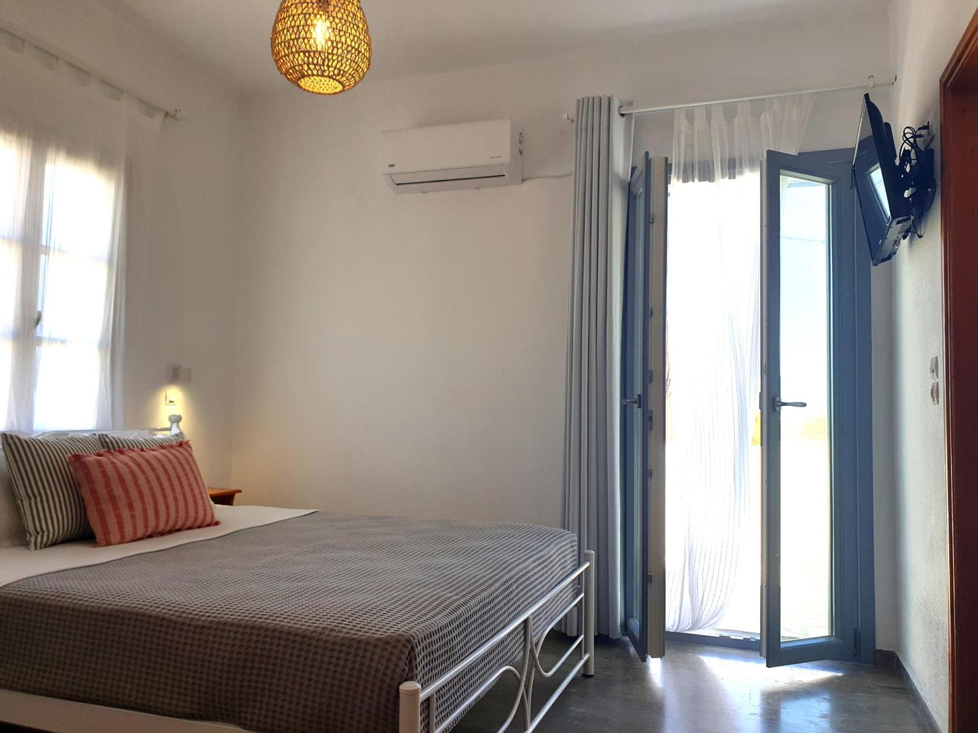 Anemos Town Apartment Naxos City