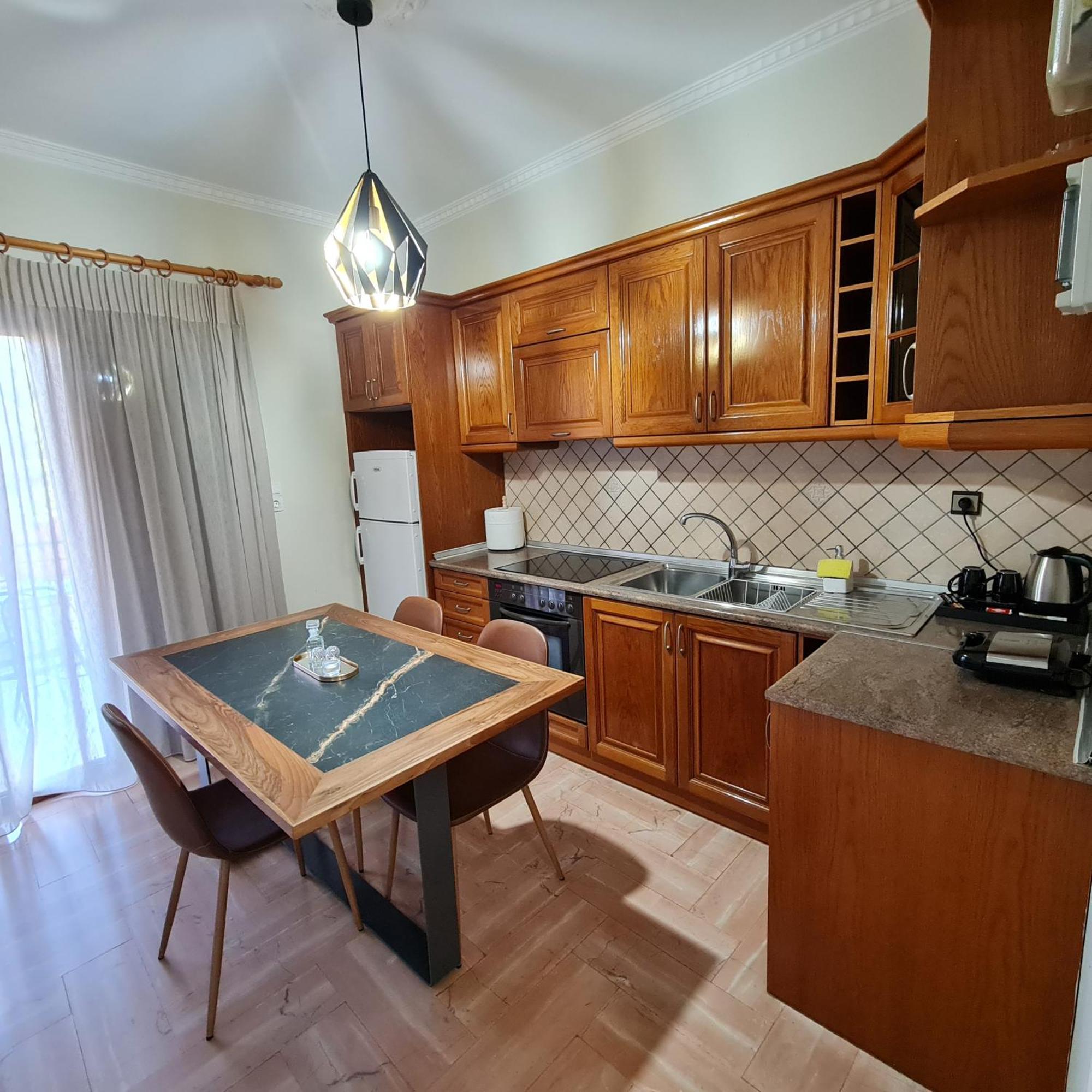 Zigos Apartment *