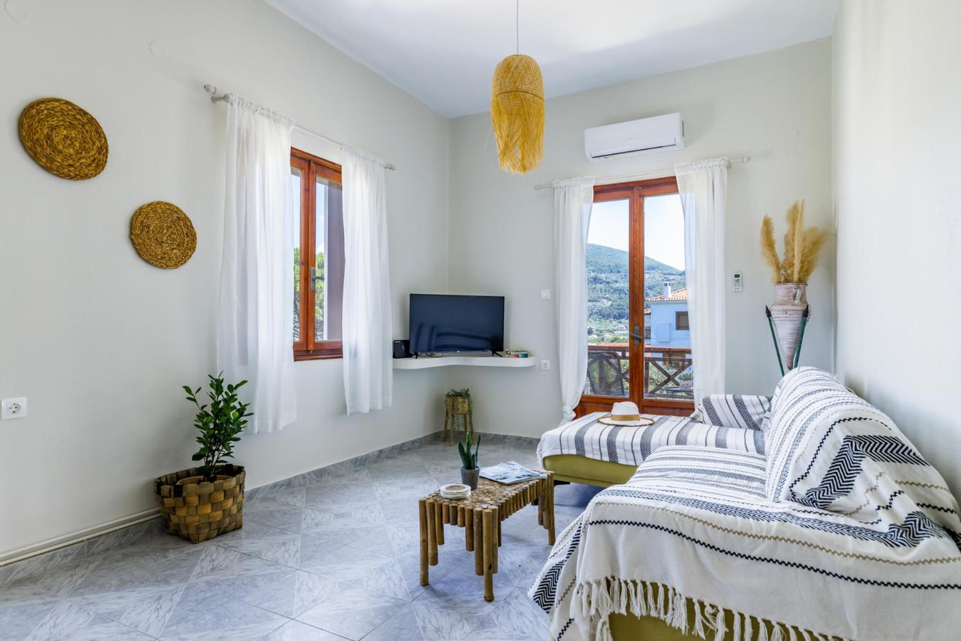 Rodani Skopelos Town
