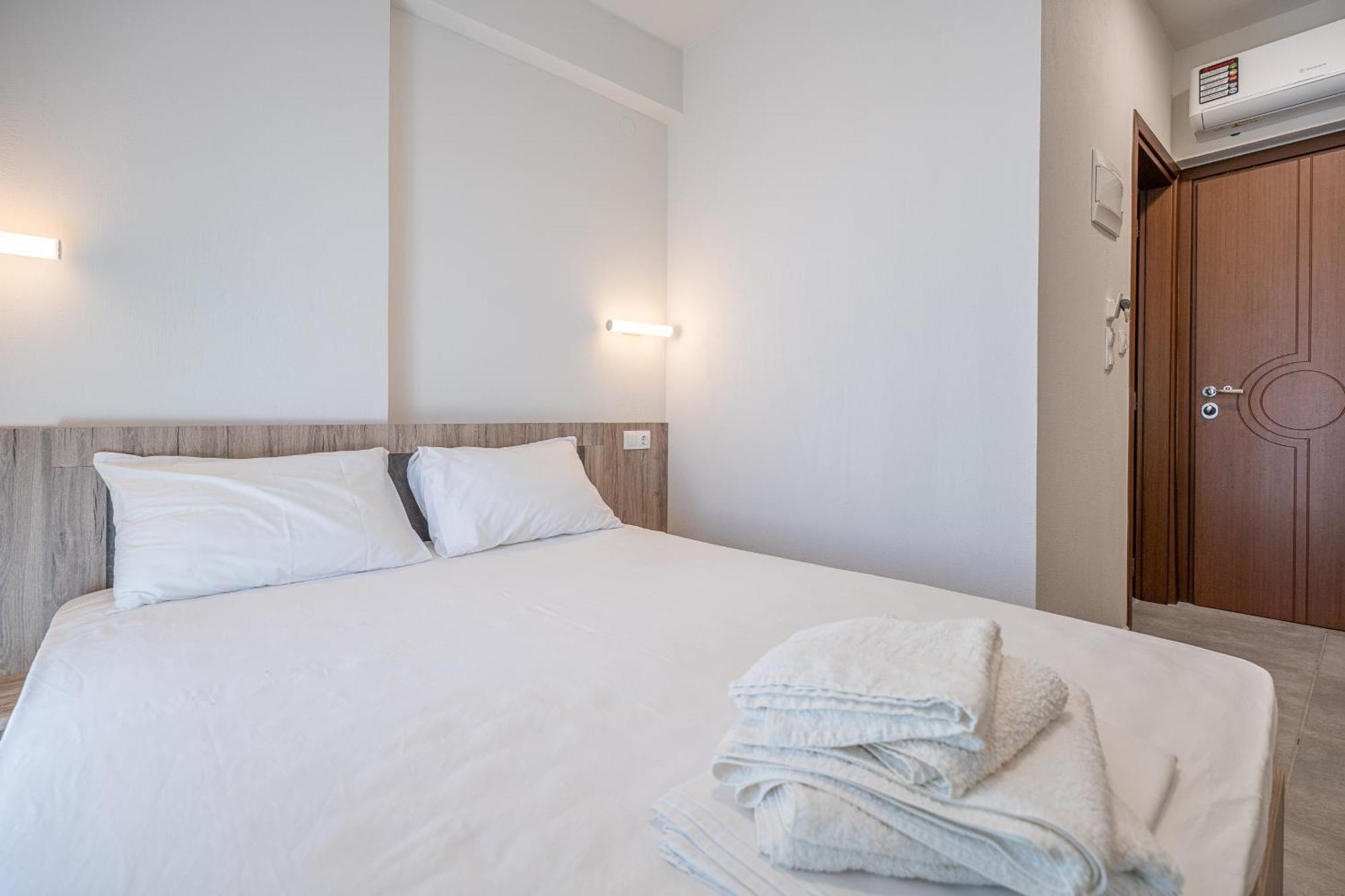 Apartment Areti House *