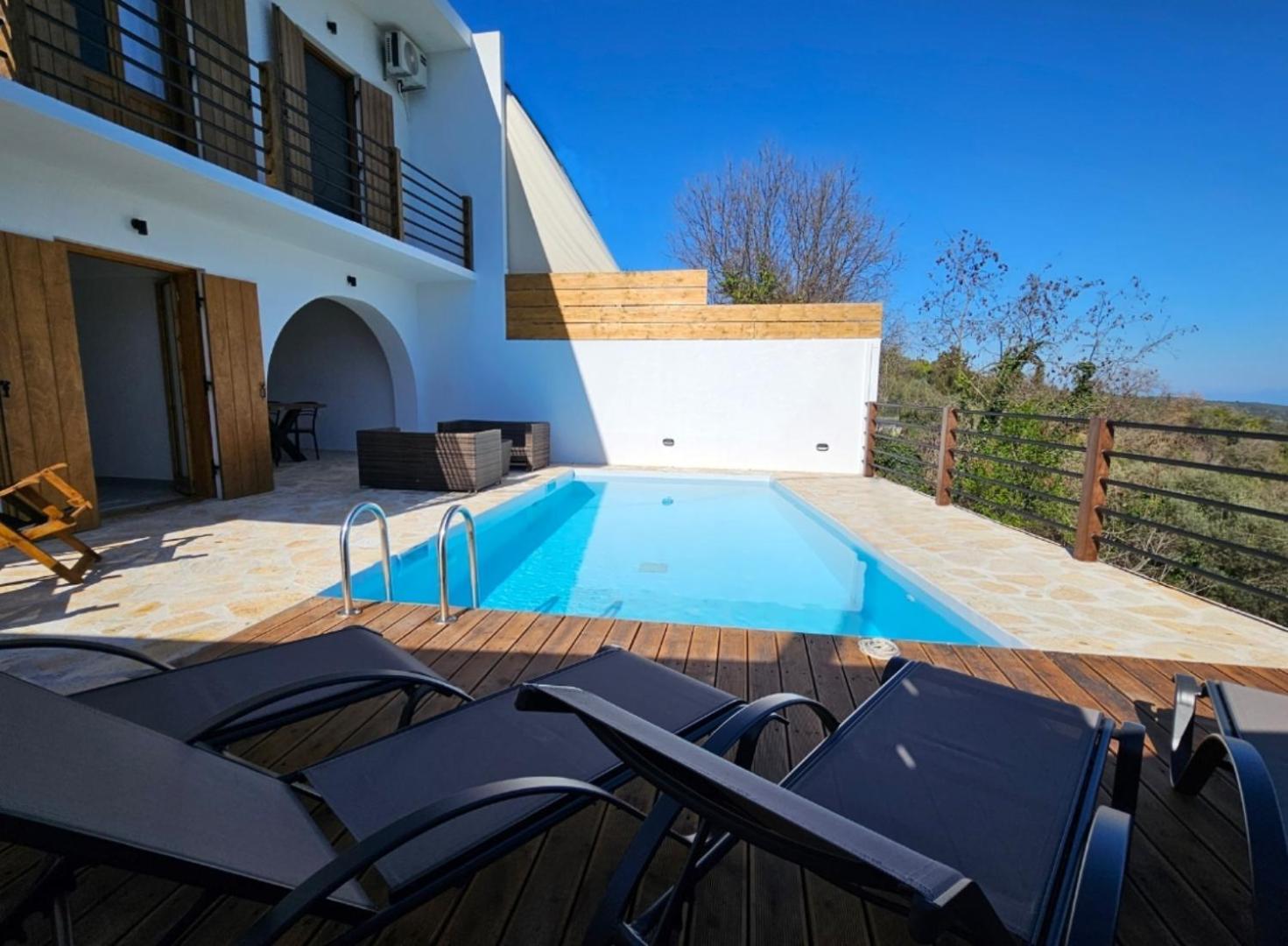 Rouga Villa *