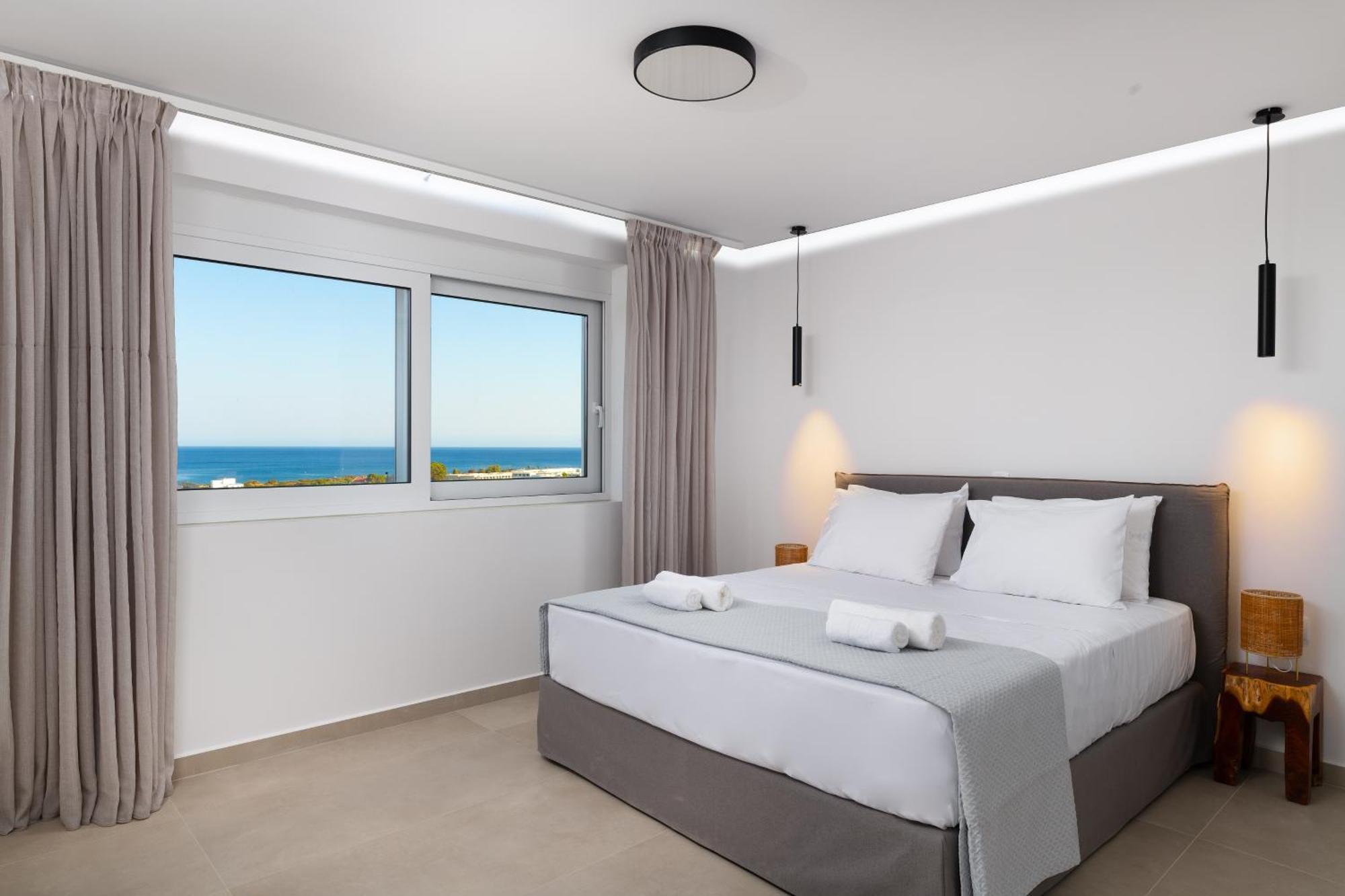 Luxurious With Sea Views In Rhodes Villa