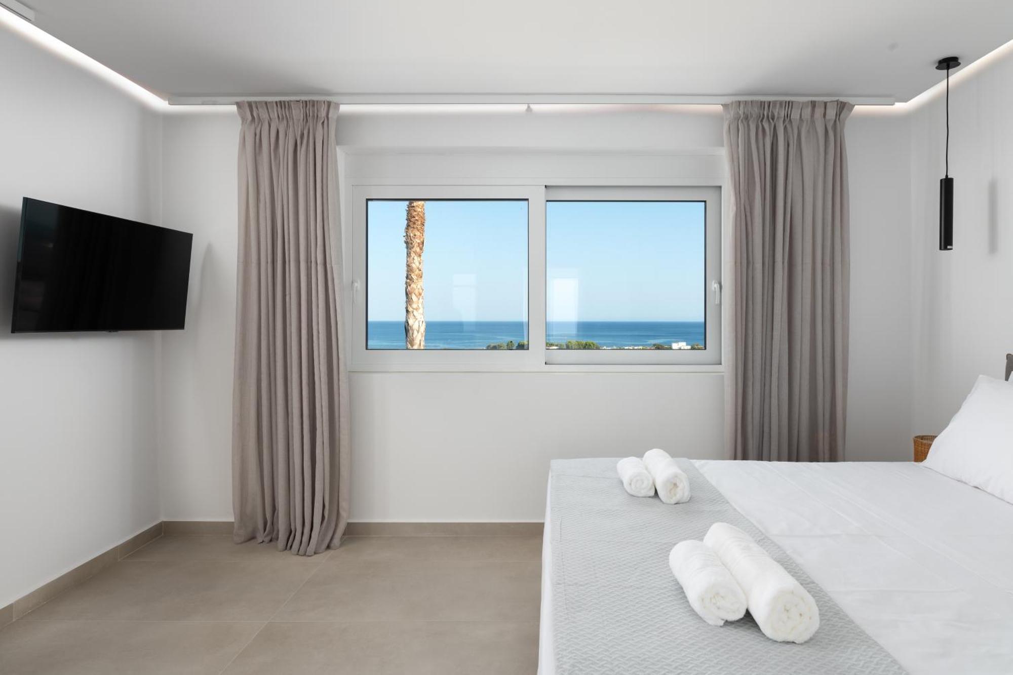 Luxurious With Sea Views In Rhodes Villa