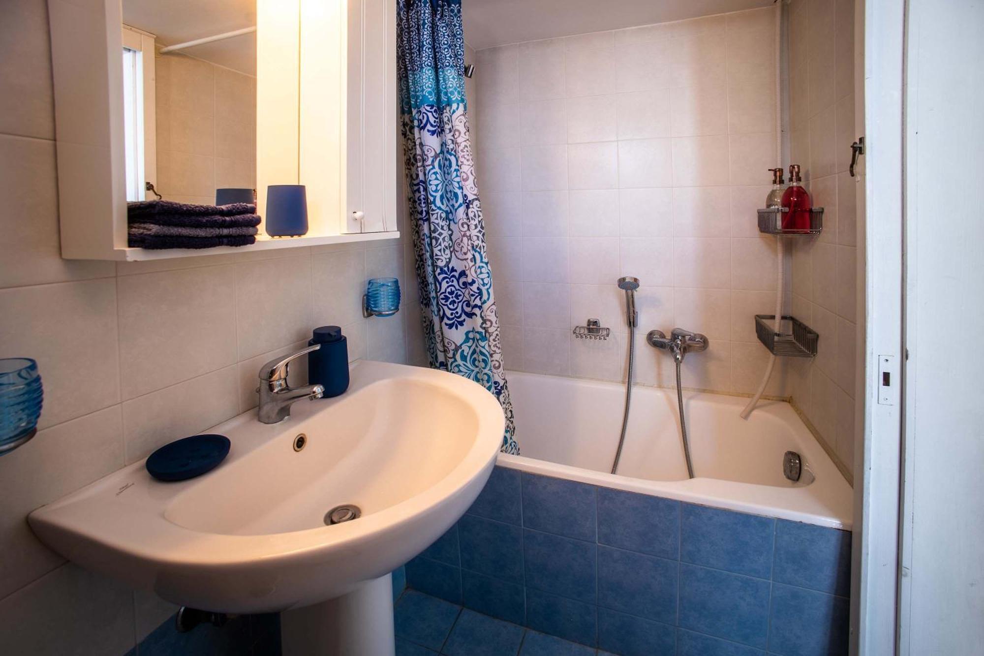 Breeze Apartment *