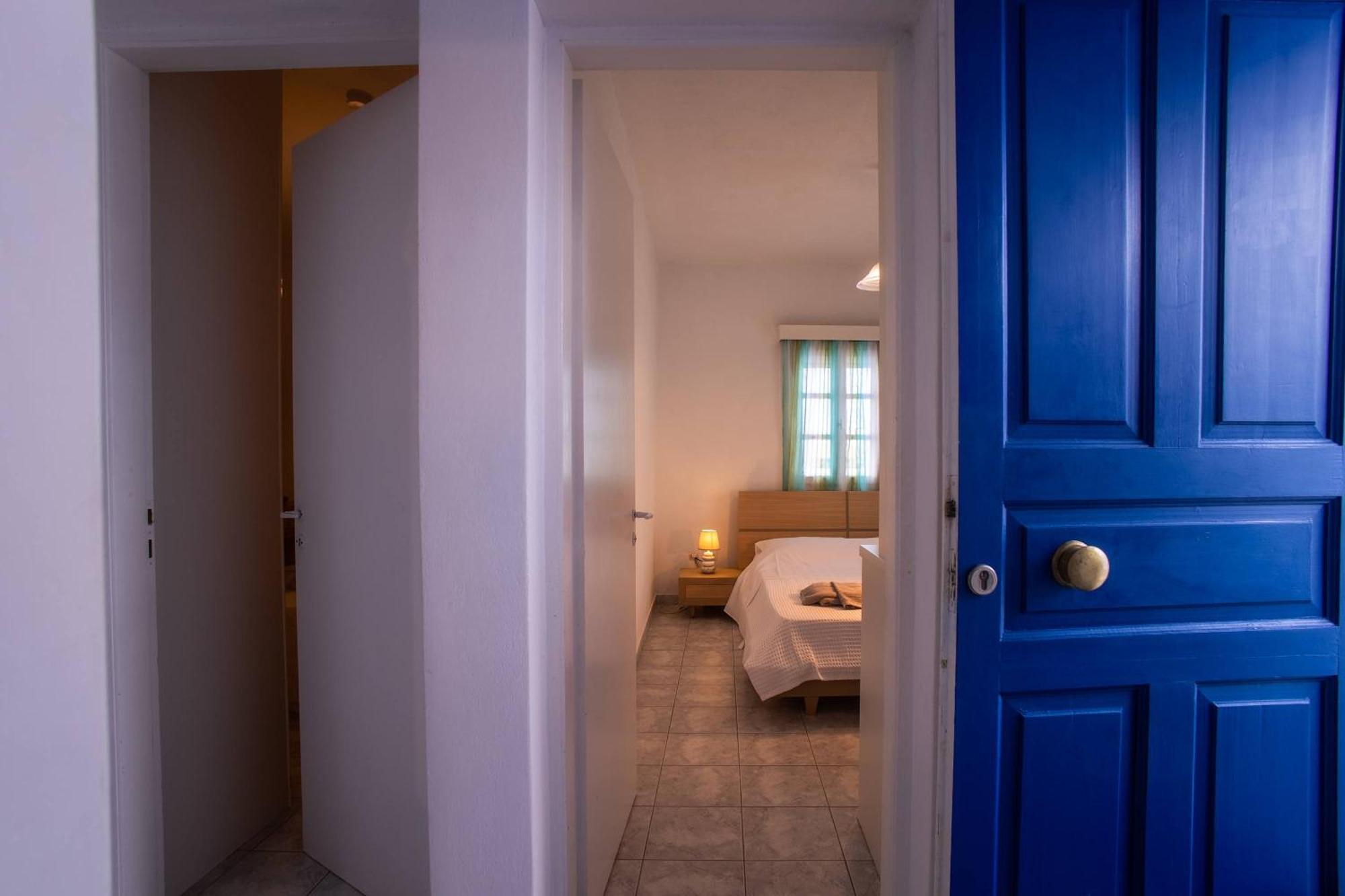 Breeze Naousa (Paros)
