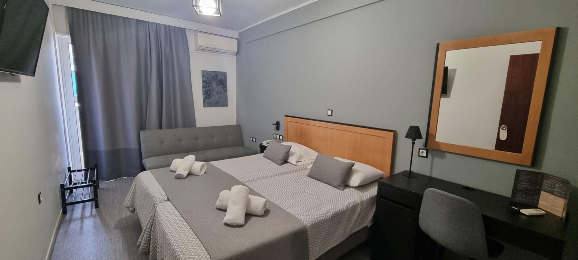 Savoy Hotel Piraeus