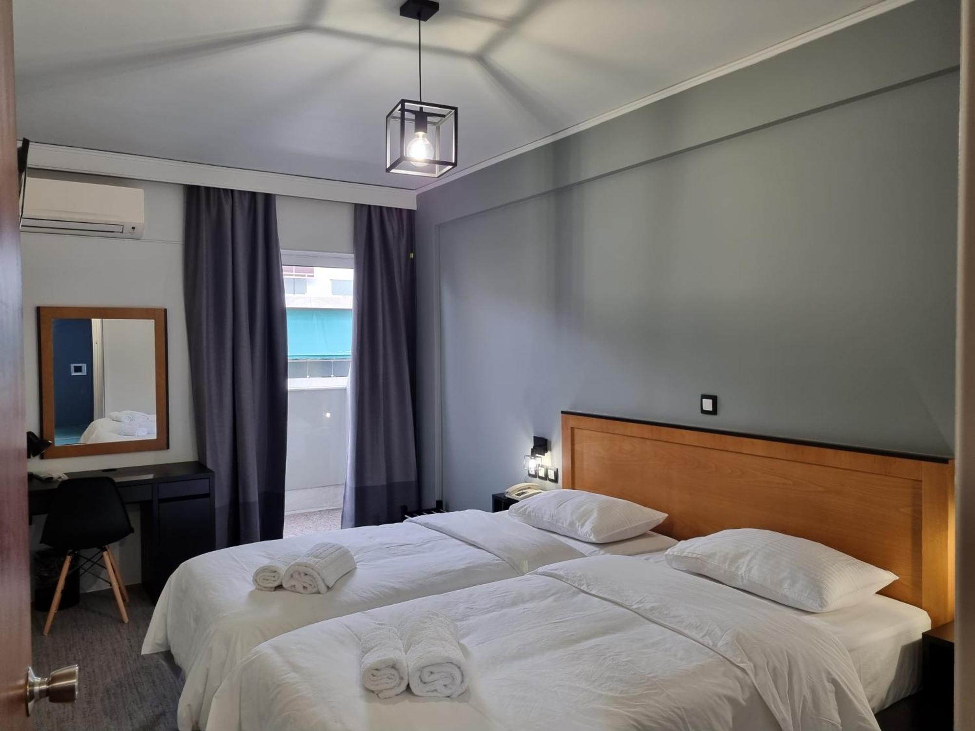 Savoy Hotel 3*