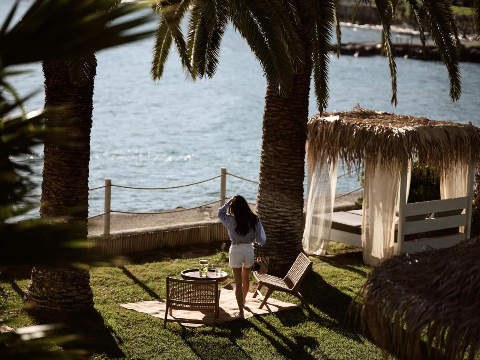 Calypso Villa *