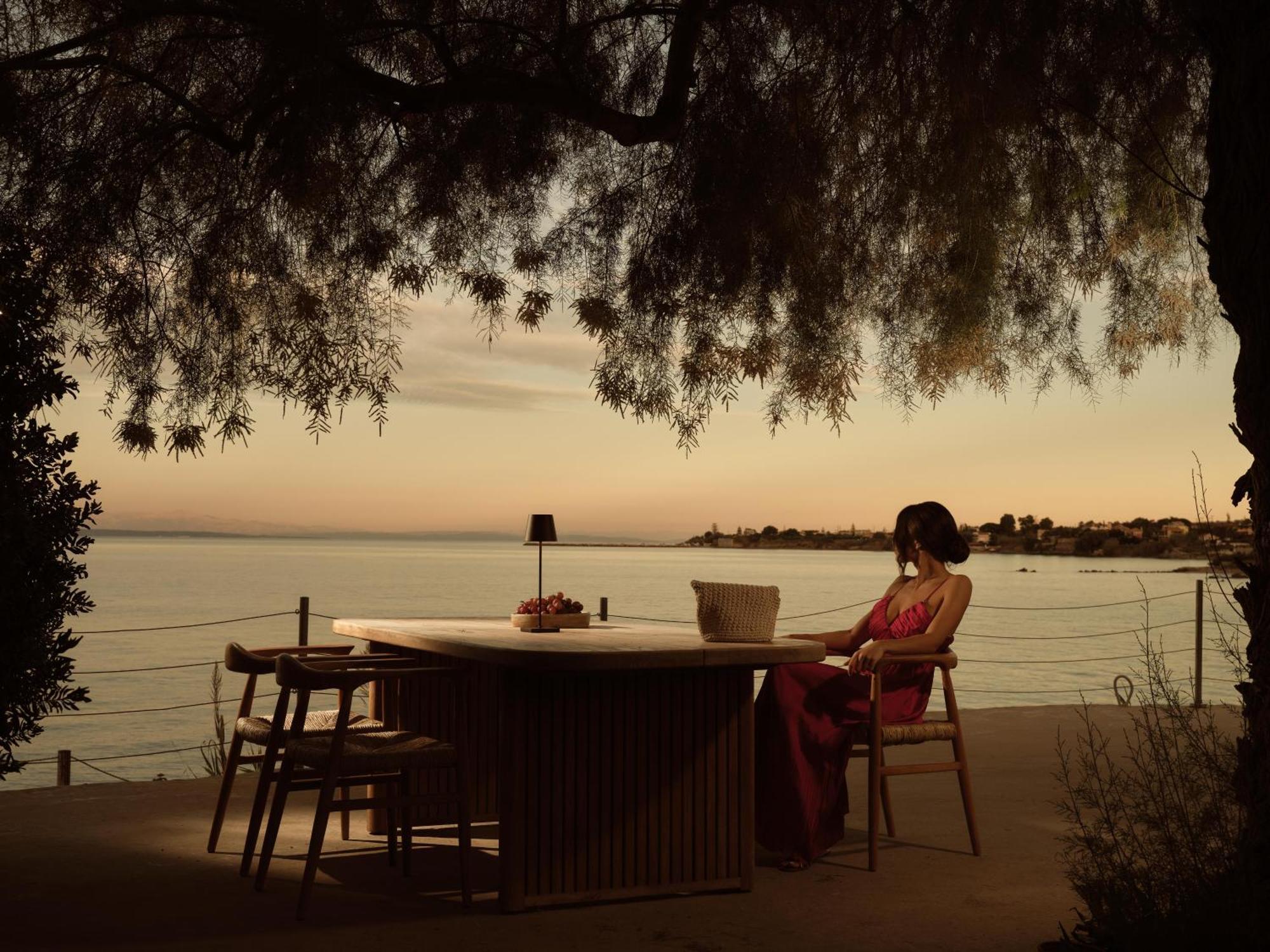 Calypso Villa *