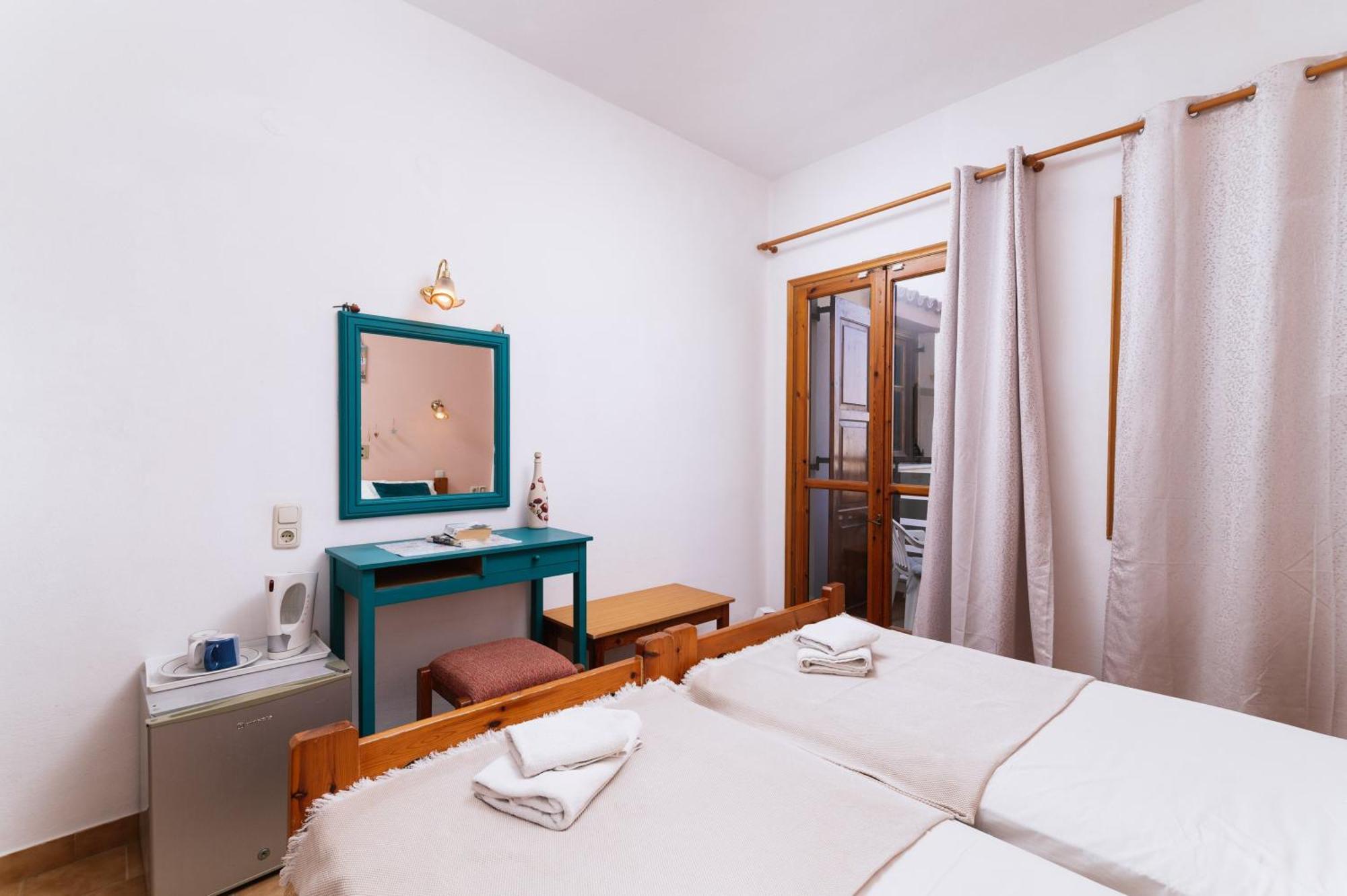 Eva Marina Hotel 2*