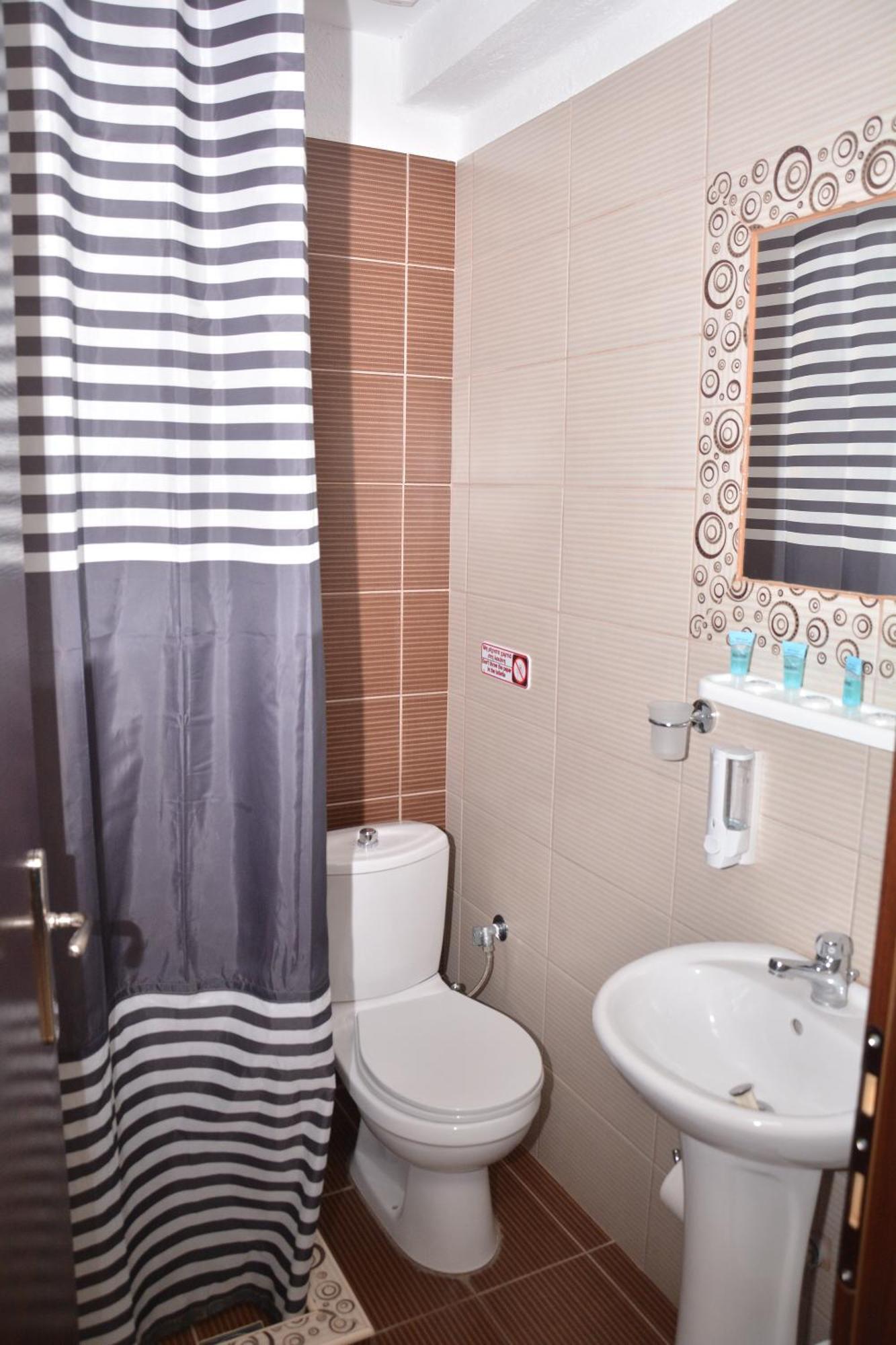 Hotel Paris 2*