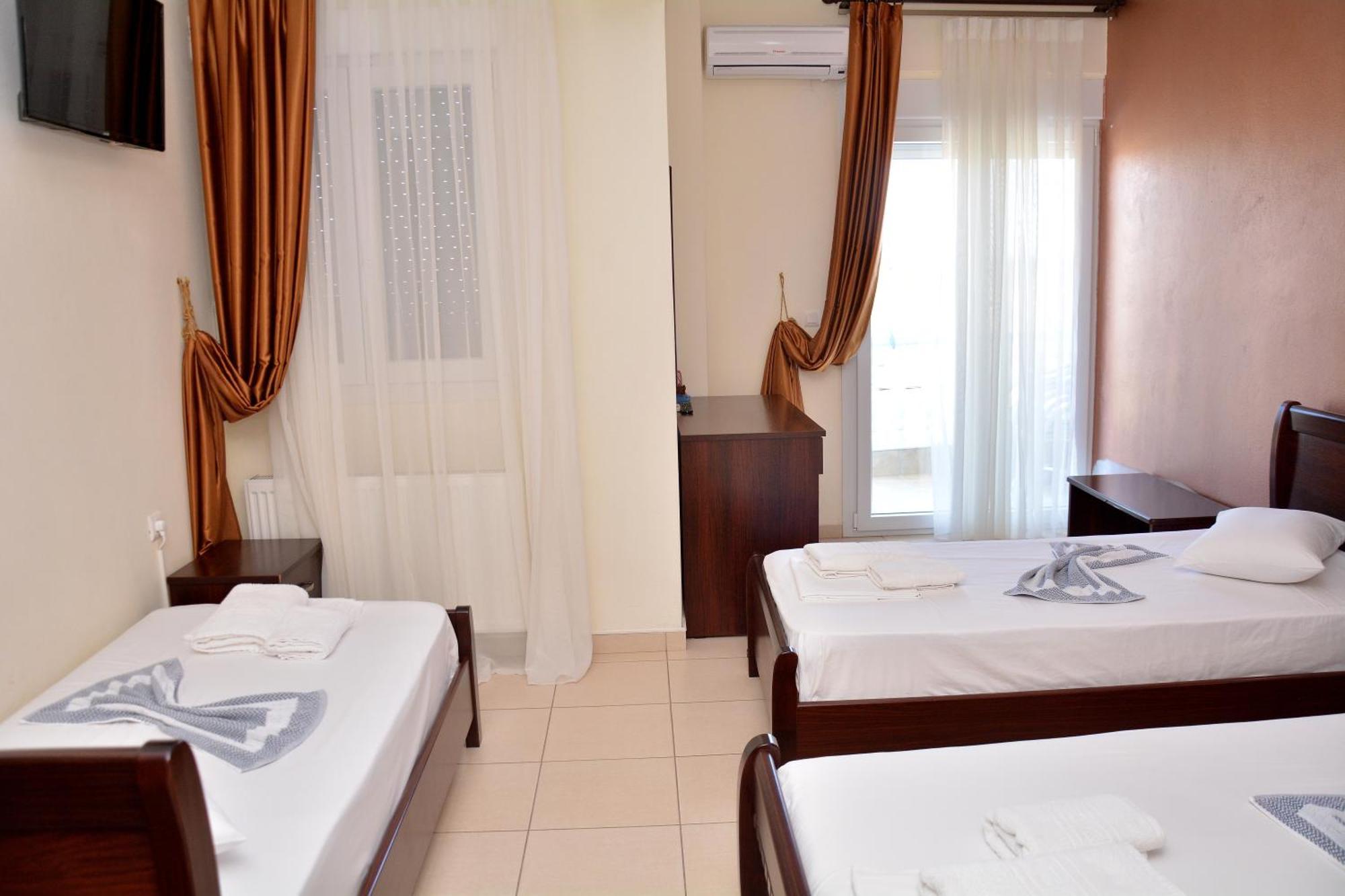 Hotel Paris 2*