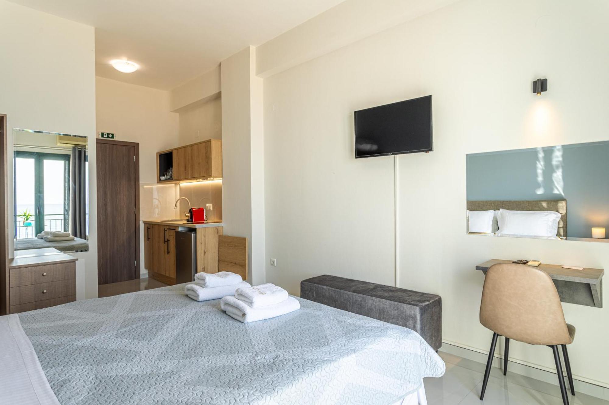 Marina Aparthotel Kardamyli