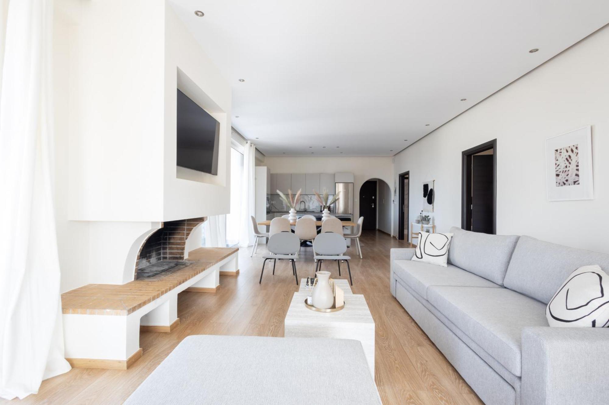 Luxurious 3-bedroom Seaside Retreat Fully Renovated In 2025 * Athens