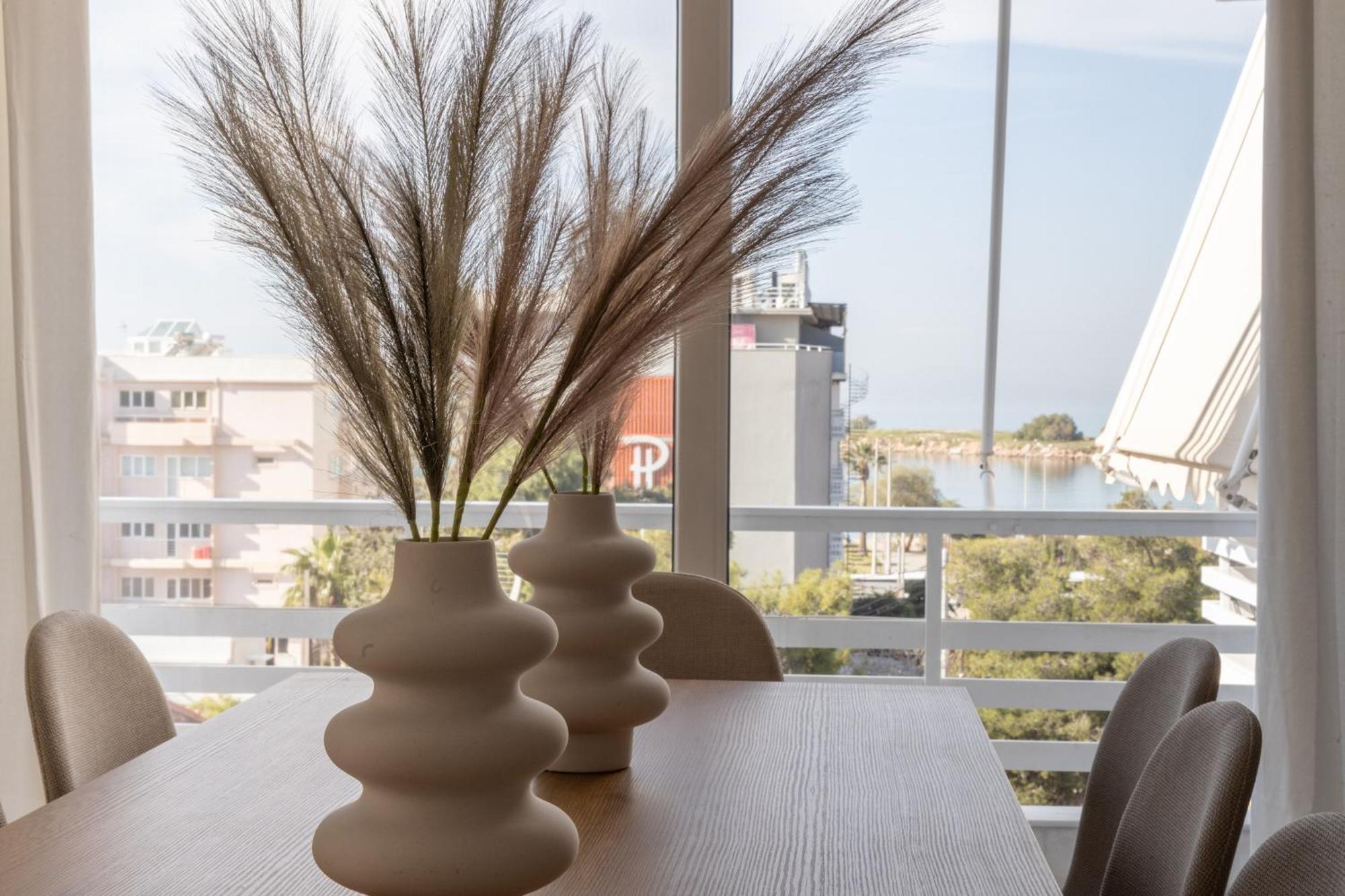 Luxurious 3-bedroom Seaside Retreat Fully Renovated In 2025 Apartment *