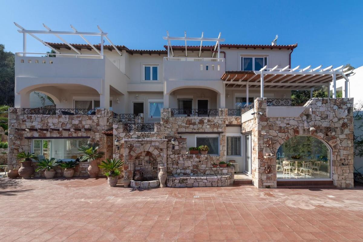Cretan Biosuites Holiday home *