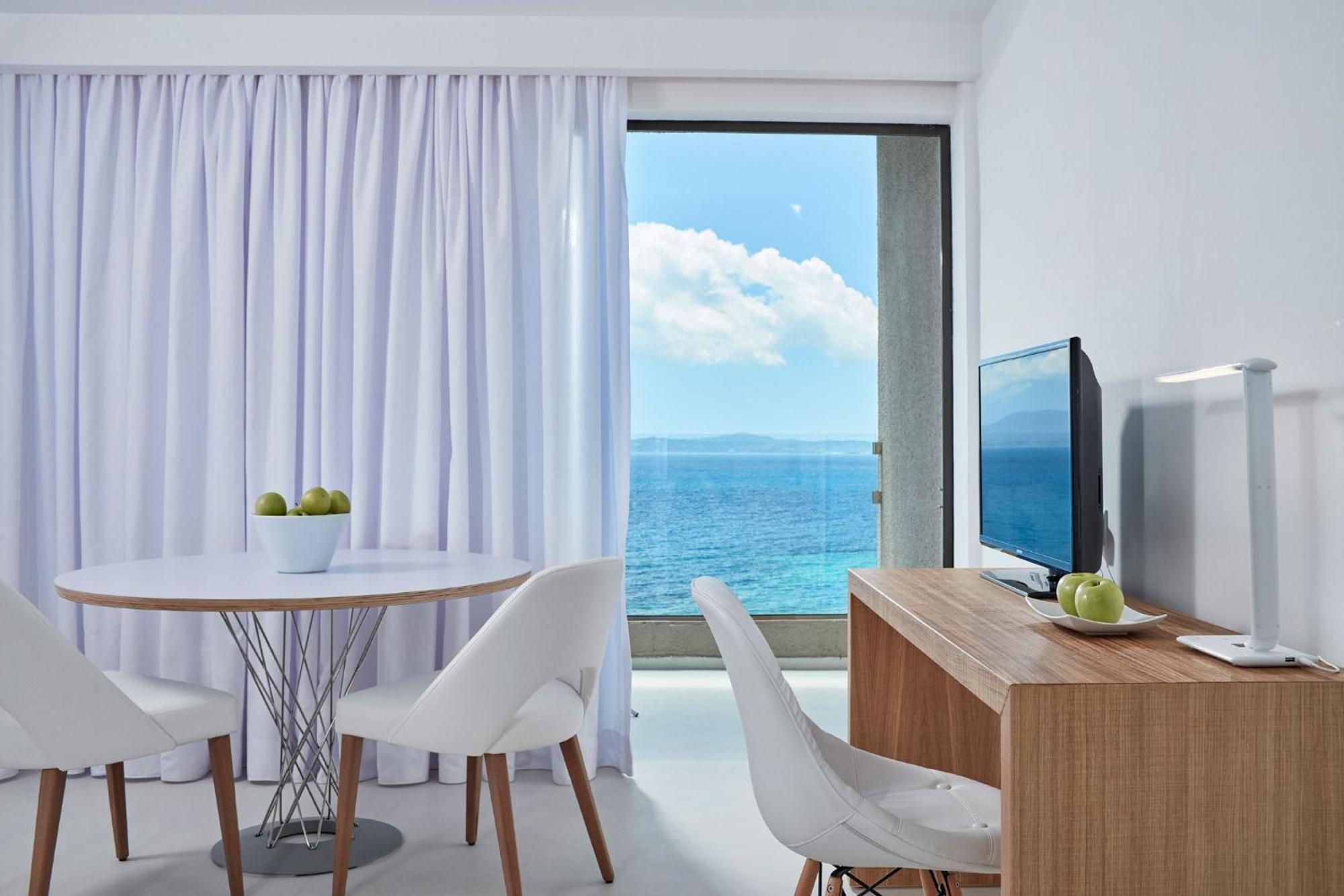 Hotel Atlantica Nissaki - Adults Only 4*