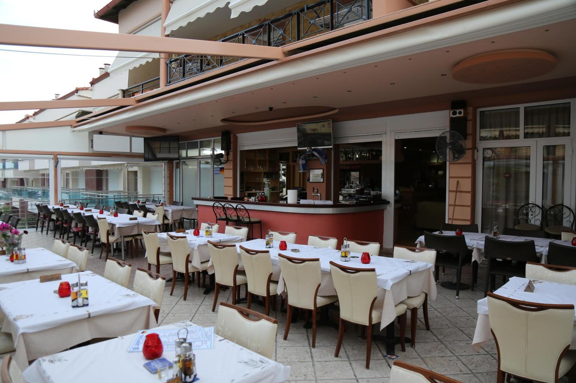 Dionysos Polichrono Hotel