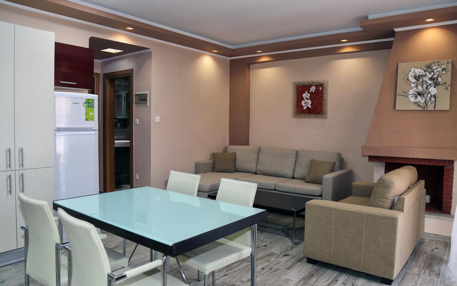 Dionysos Polichrono Hotel