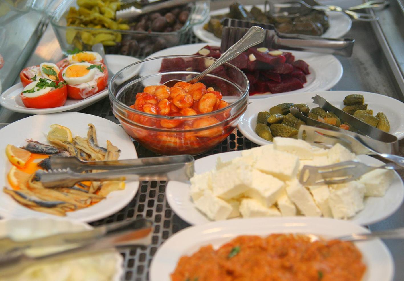 Dionysos Polichrono Hotel