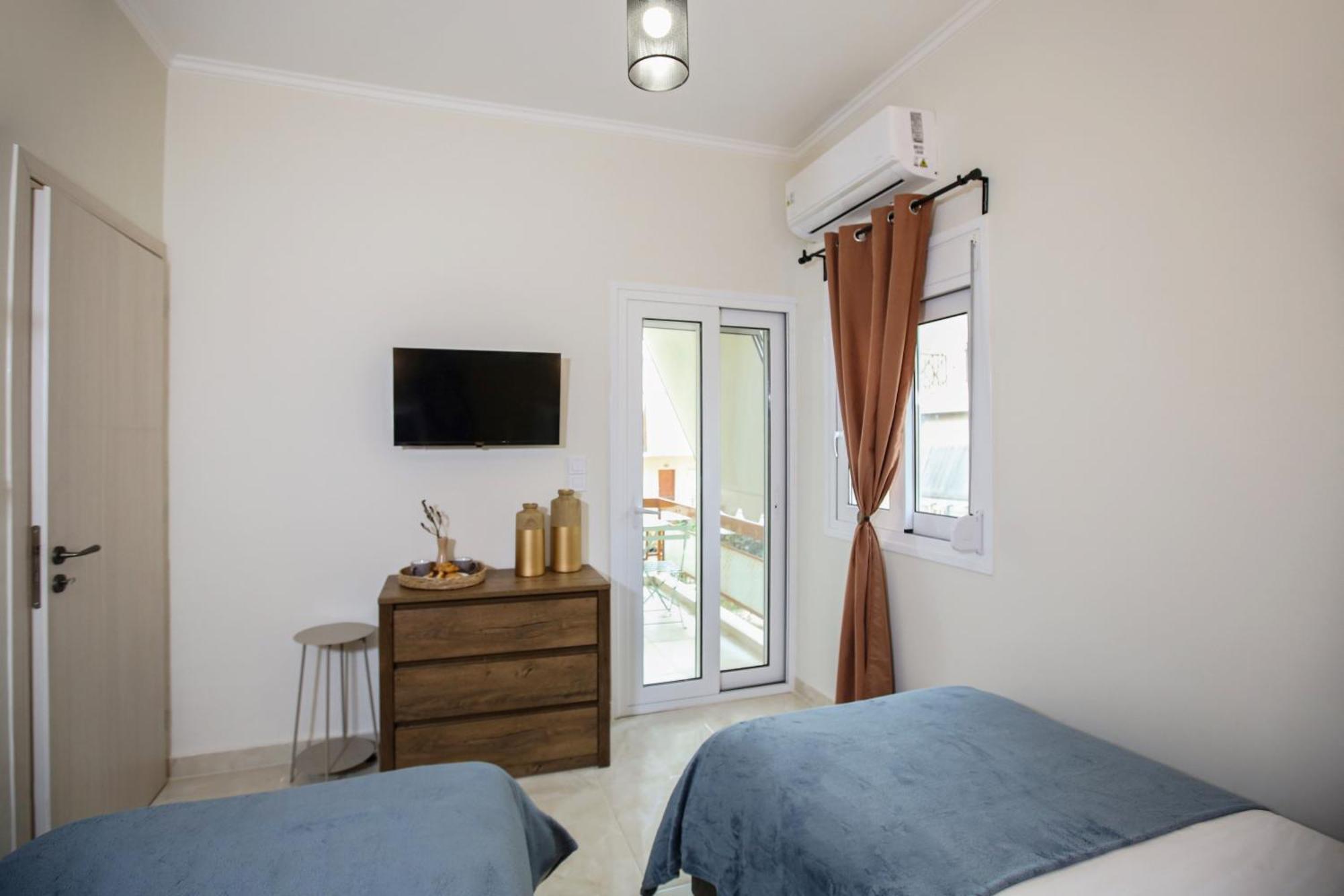 Kamena Elegance Apartment Kamena Vourla