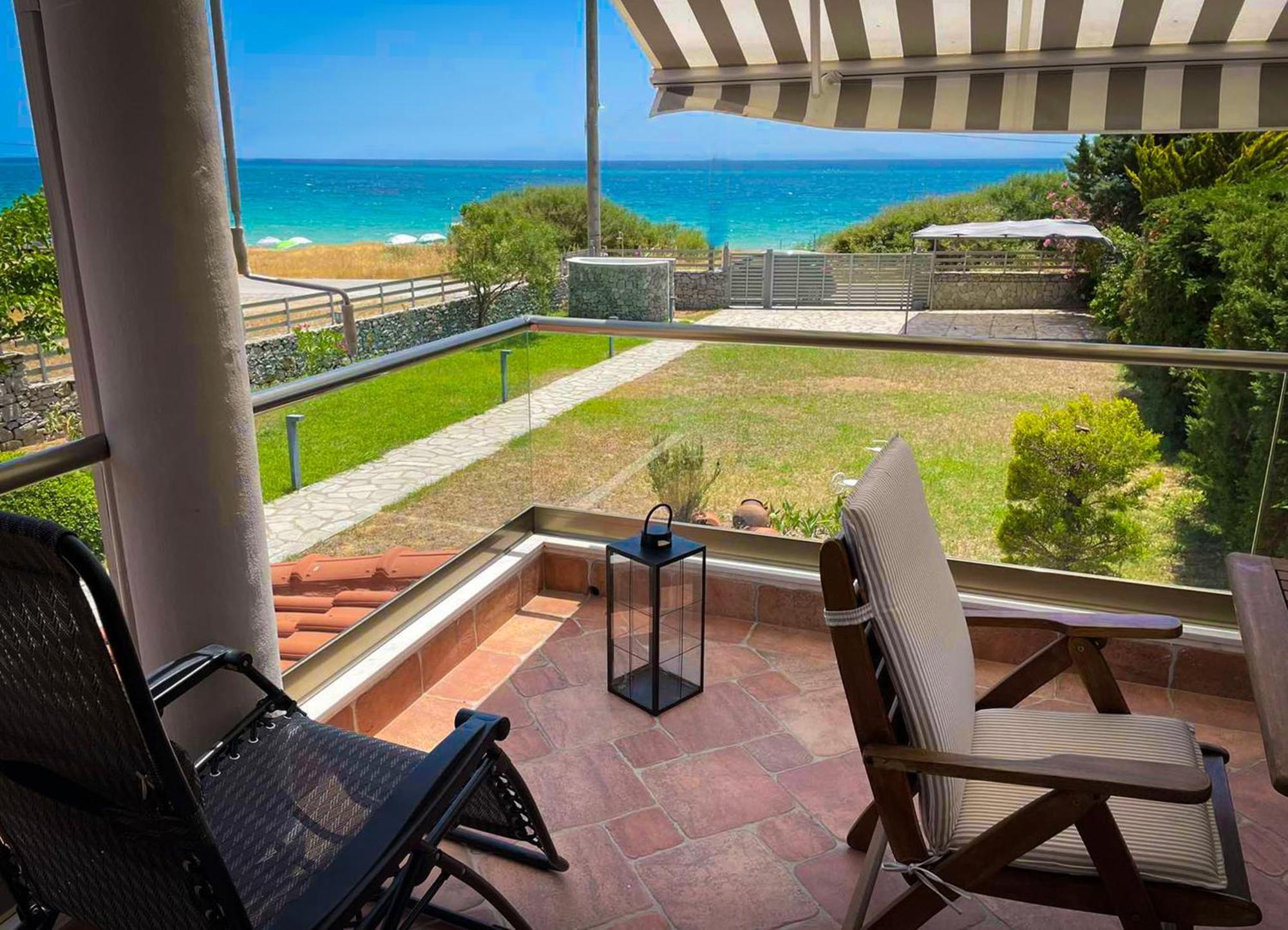Villa Only Blue Kariani