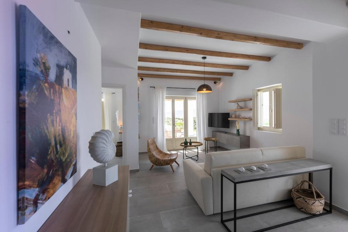 Aeon Apartment *