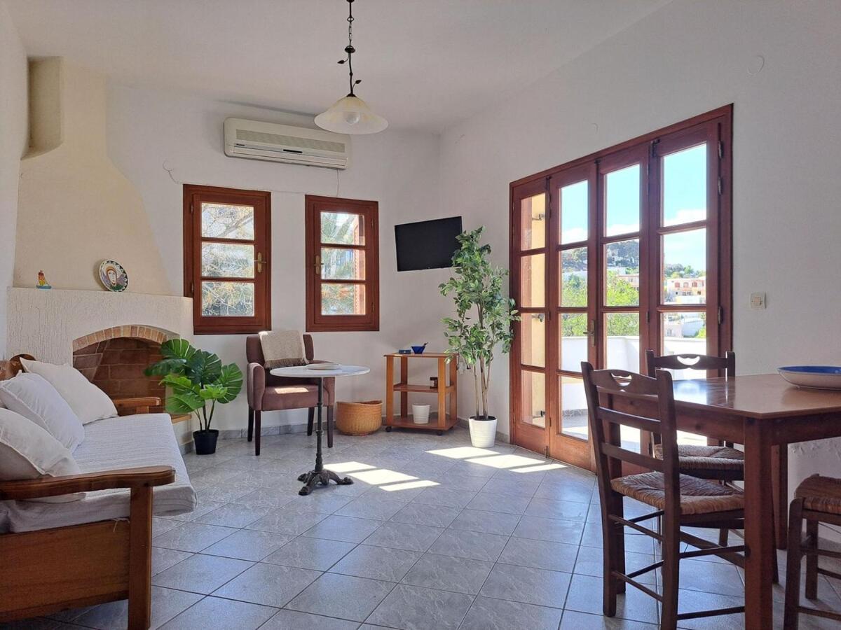 Mary Stella Platanos, Leros Apartment *