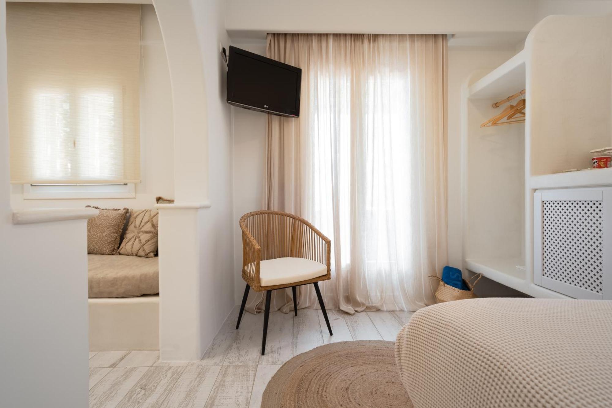 Finikas 4* Aliko Beach