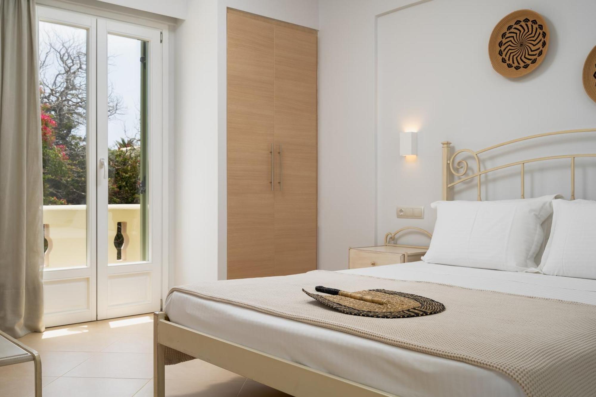 Hotel Finikas 4*