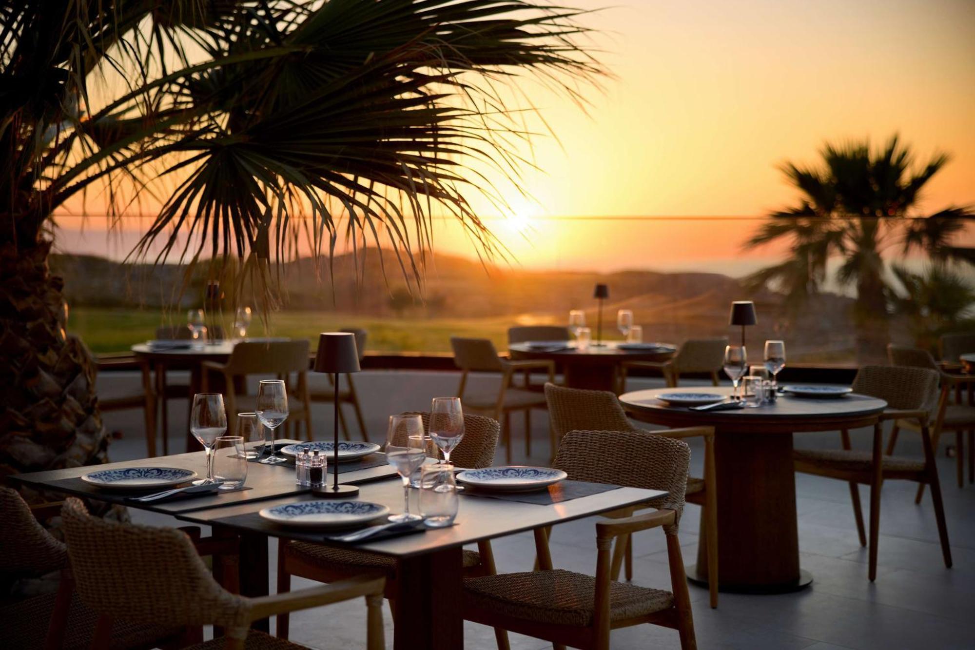 Resort Isla Brown Chania Resort, Curio Collection By Hilton 5*
