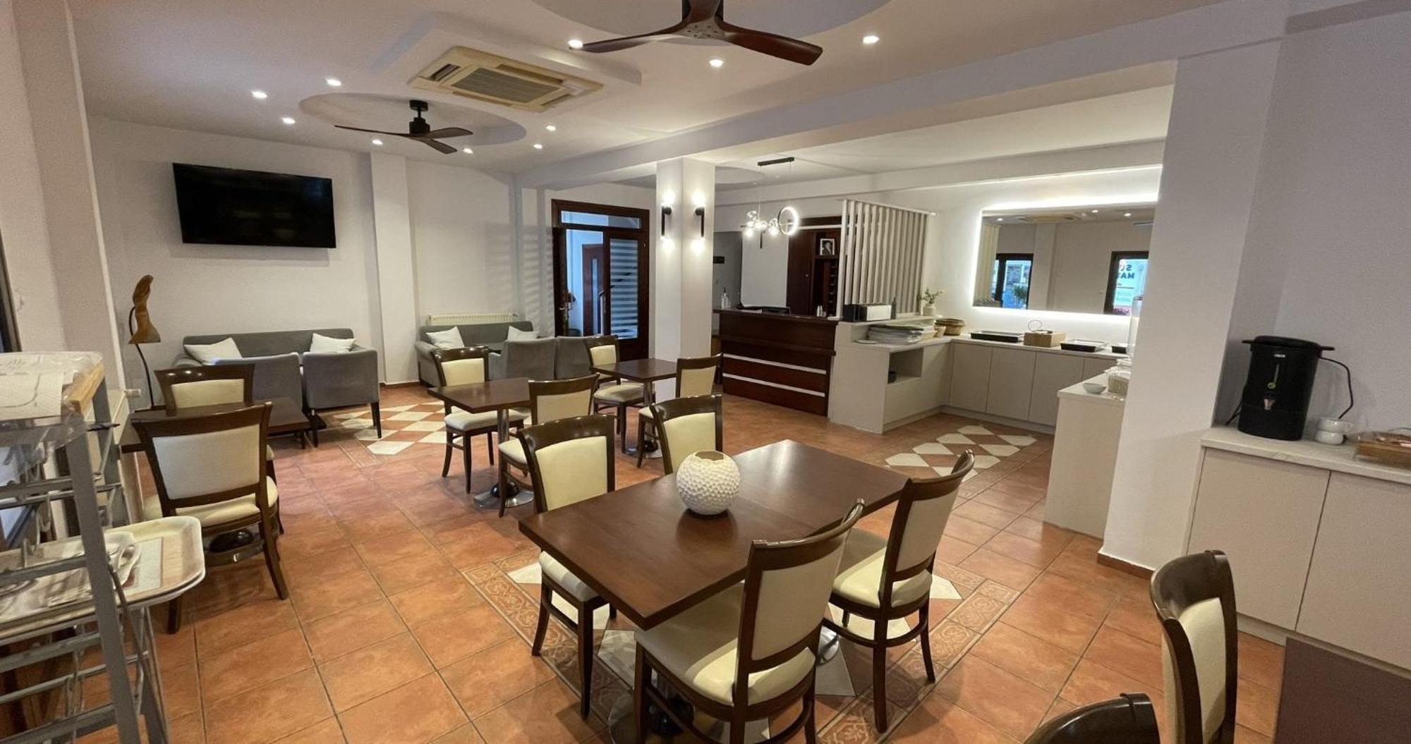San Nectarios Hotel 2*